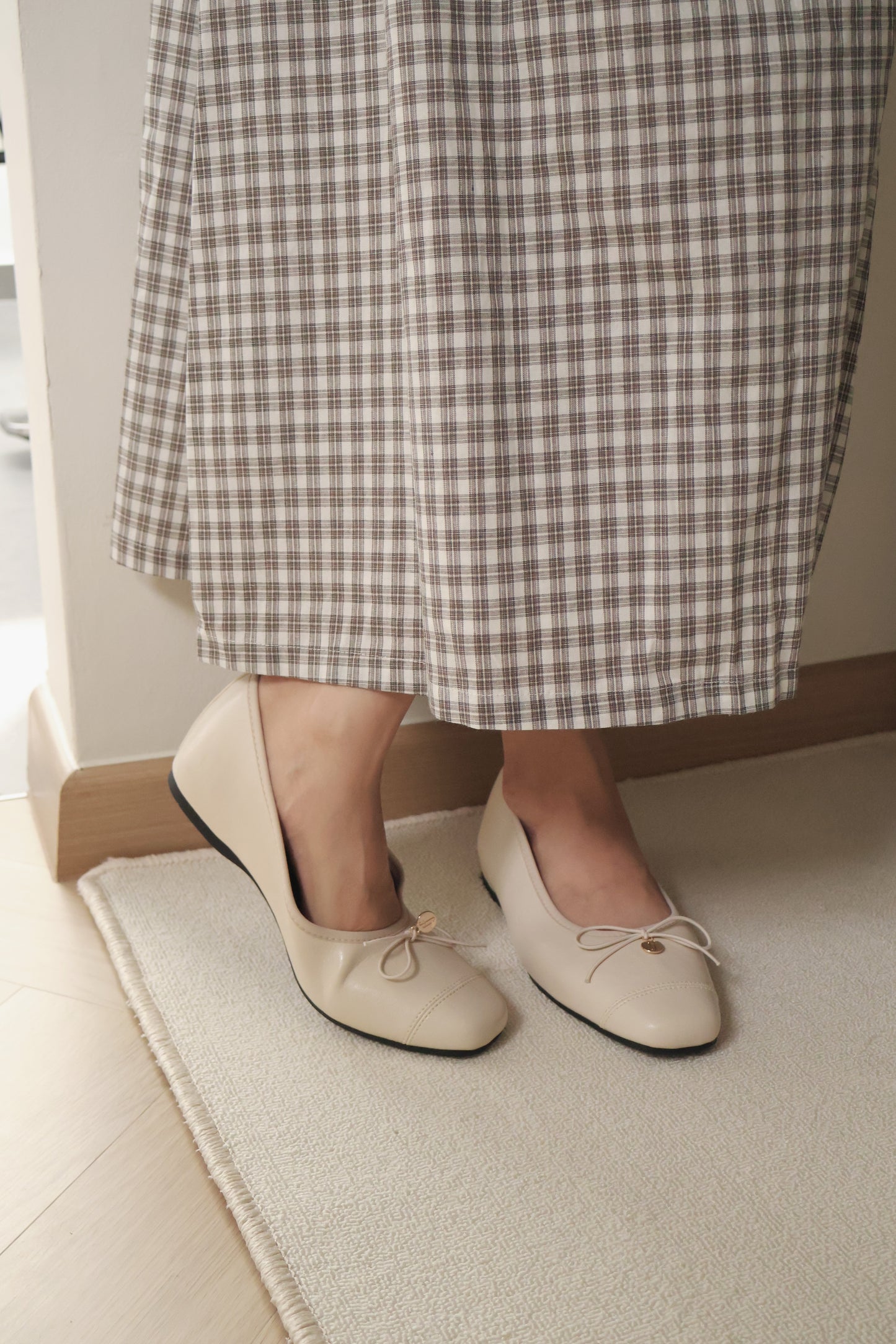 Jaycee Soft Ballet Flats (Cream White)