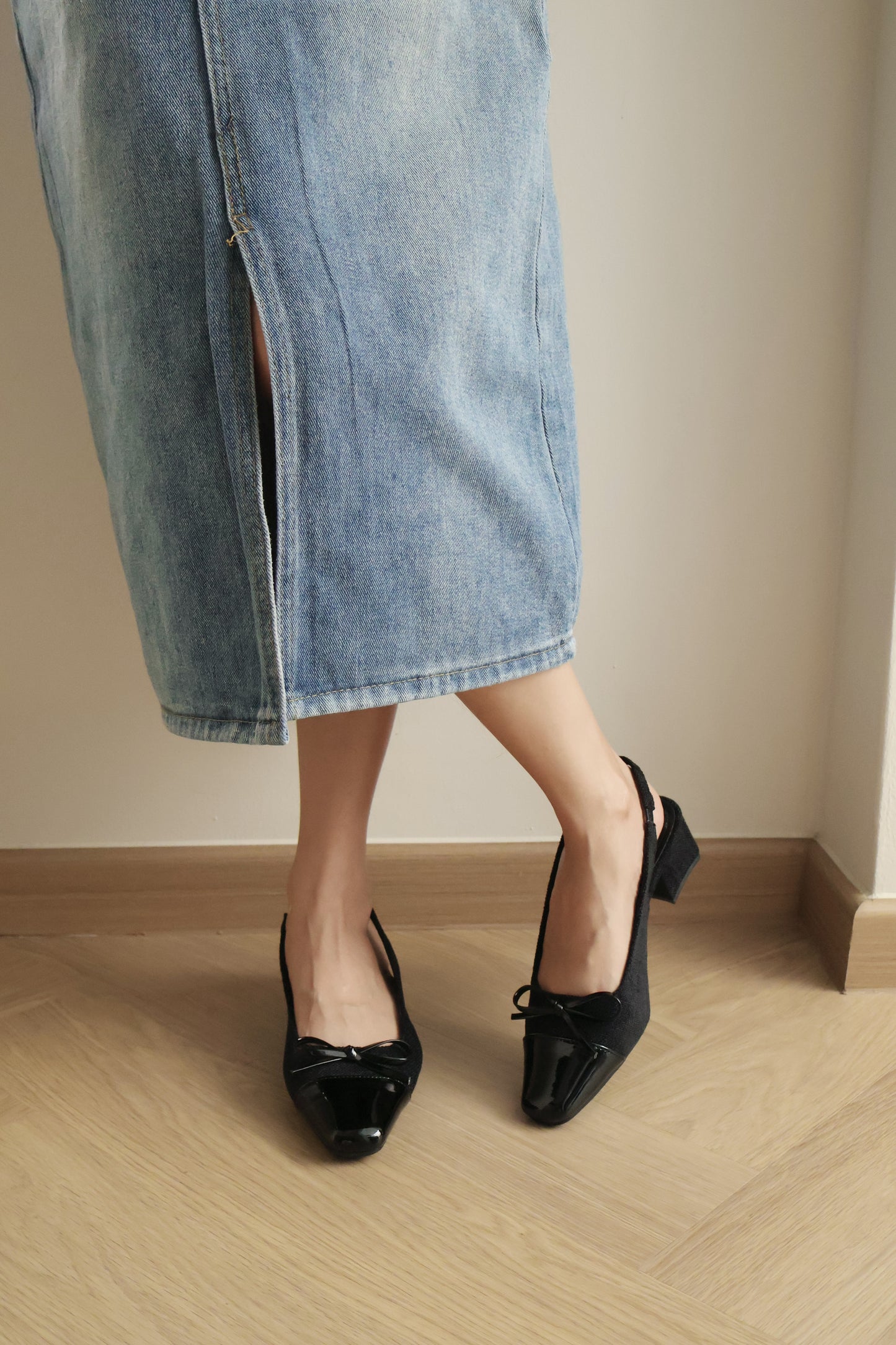 Elleria Bow Tweed Heels (Black)