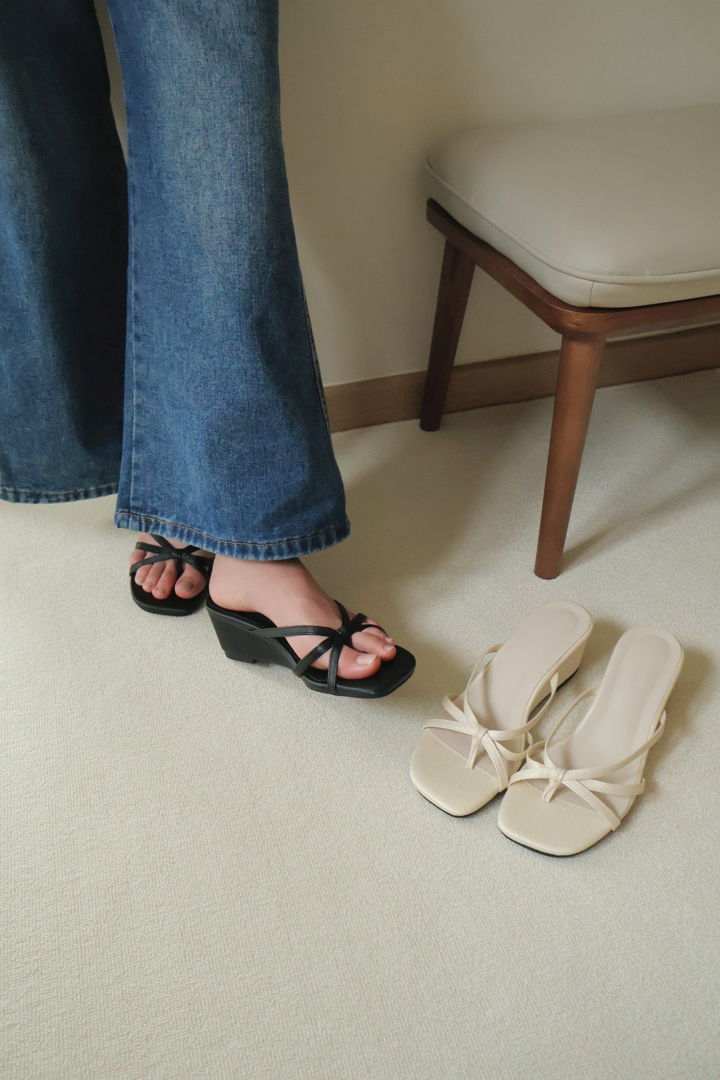 Orin Strappy Soft Wedges (Black / 35)