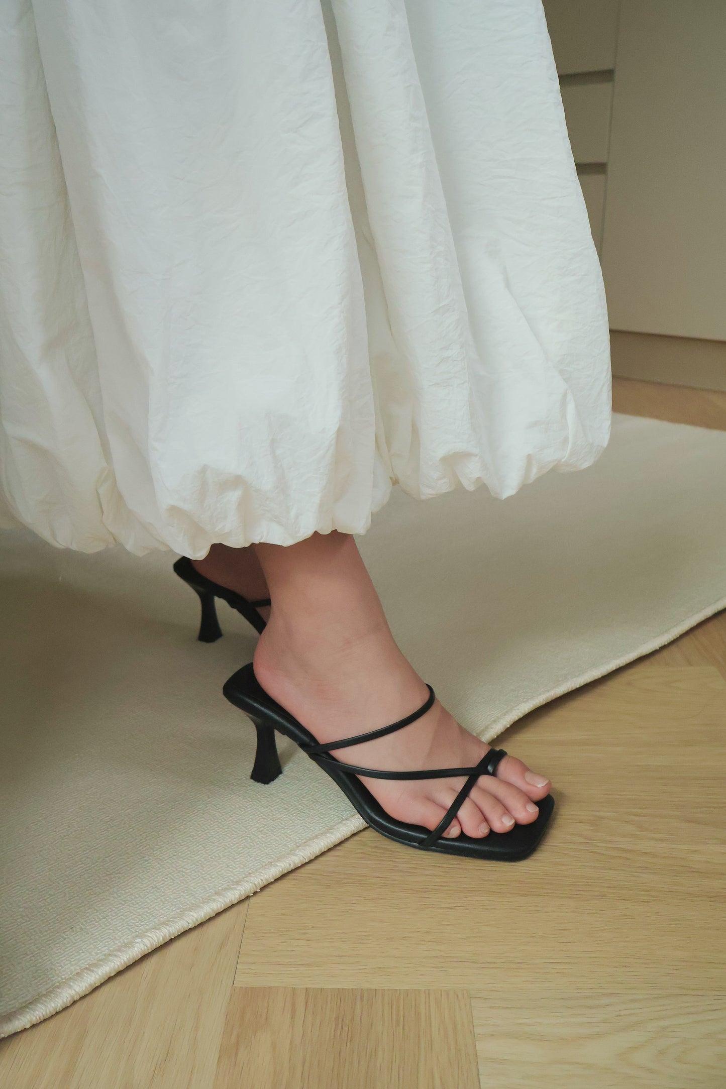 Valenne Strappy Heels (Black)