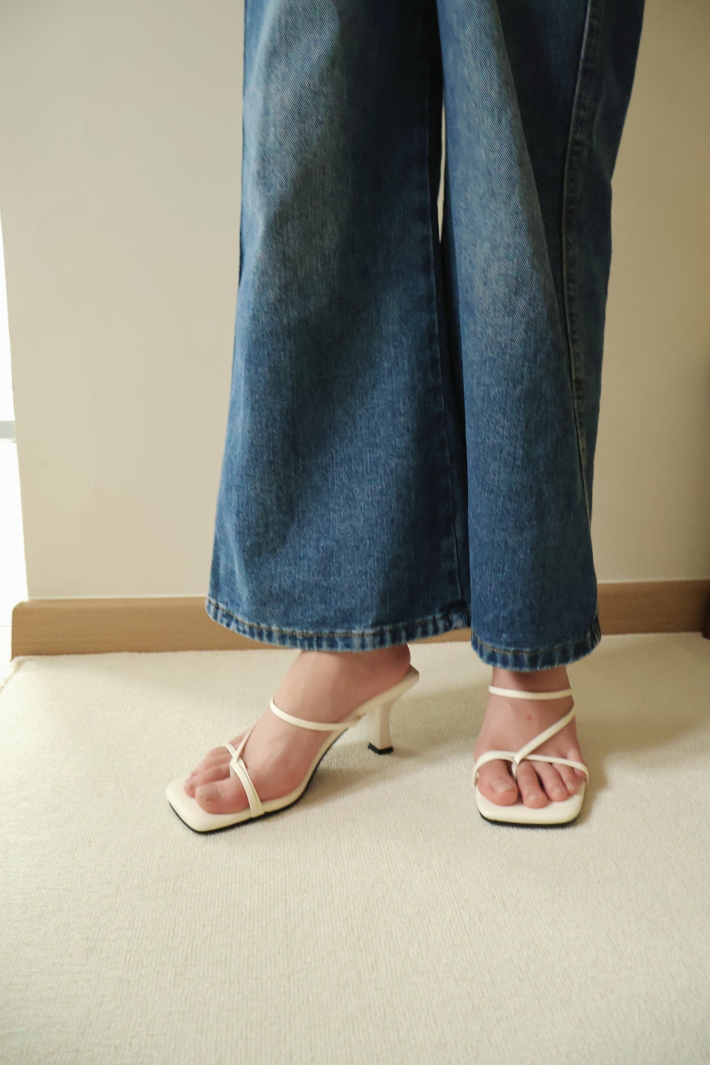 Valenne Strappy Heels (Cream White / 36 40)