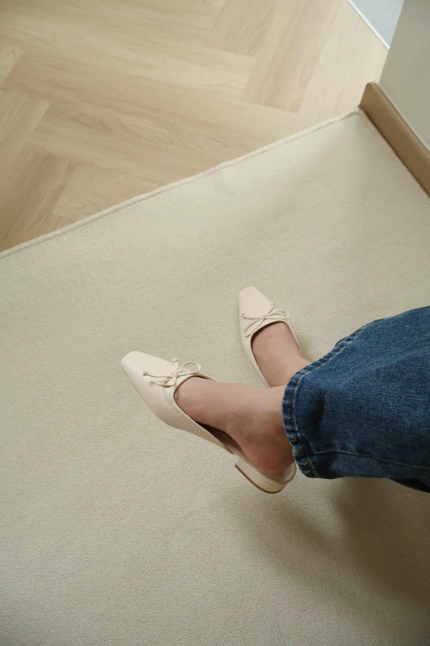 Marissa Bow Flat Mules (Cream White / 39 40 41)