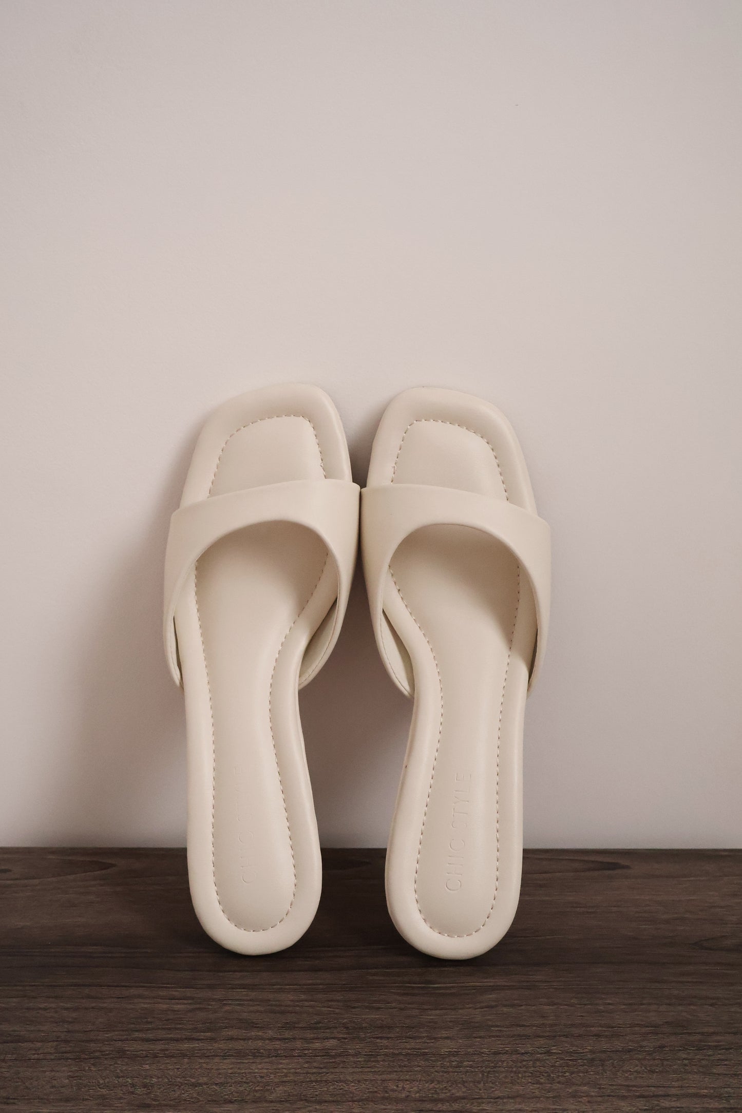 Mirelle Kitten Heeled Mules (Cream White / 35 36 37)