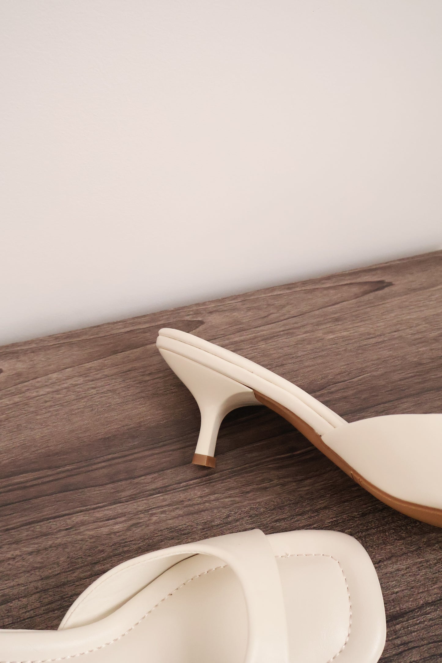 Mirelle Kitten Heeled Mules (Cream White / 35 36 37)