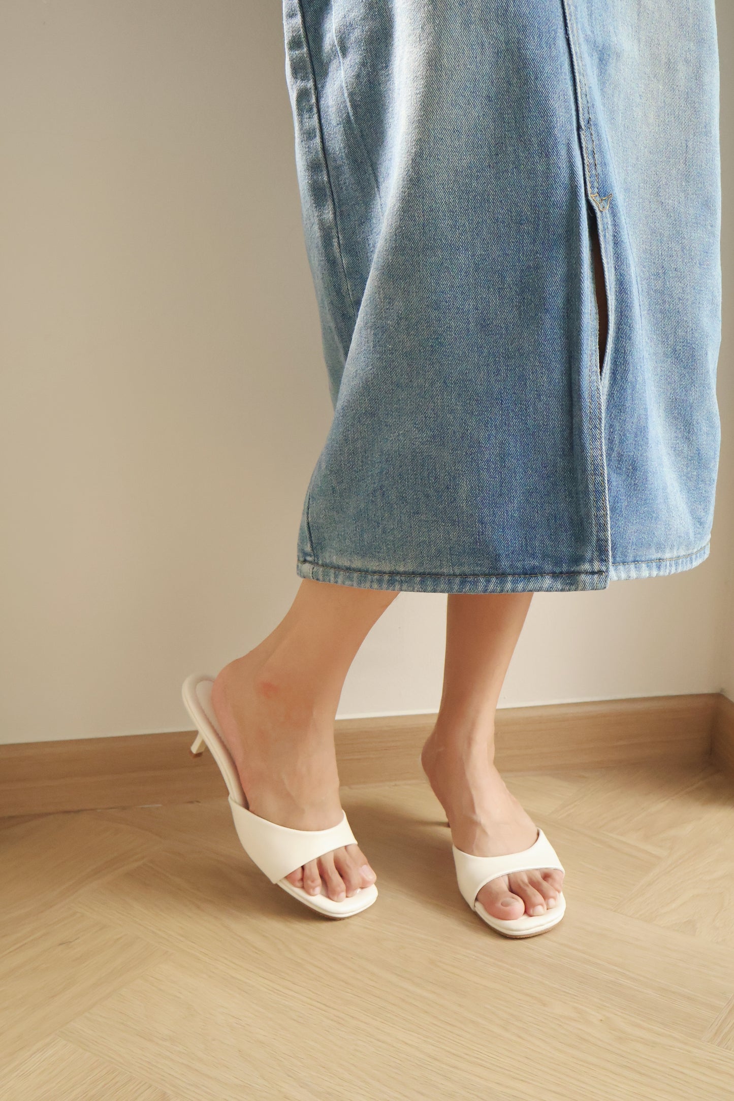 Mirelle Kitten Heeled Mules (Cream White / 35 36 37)