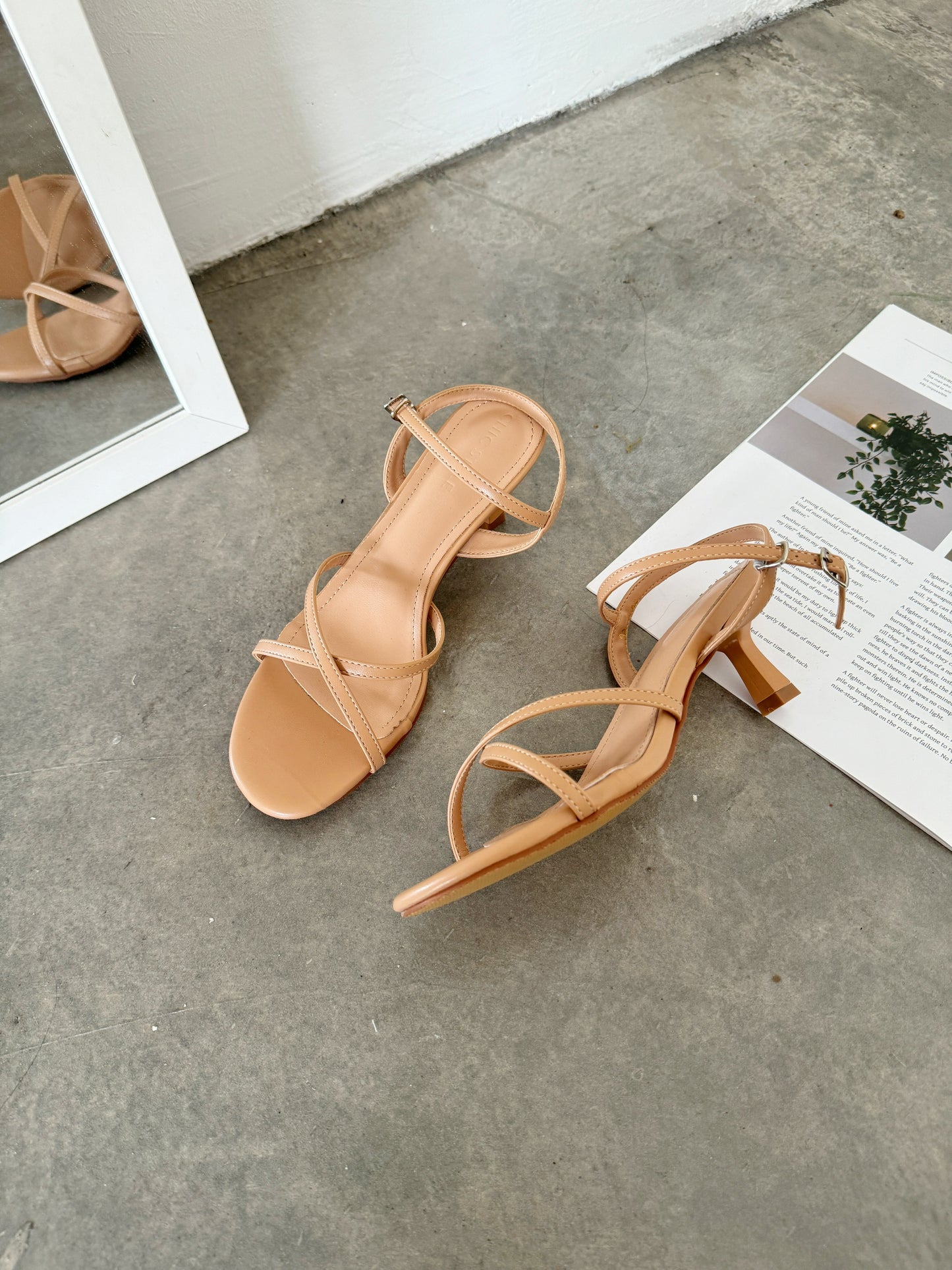 Ally Cross Strappy Sandals (Beige)