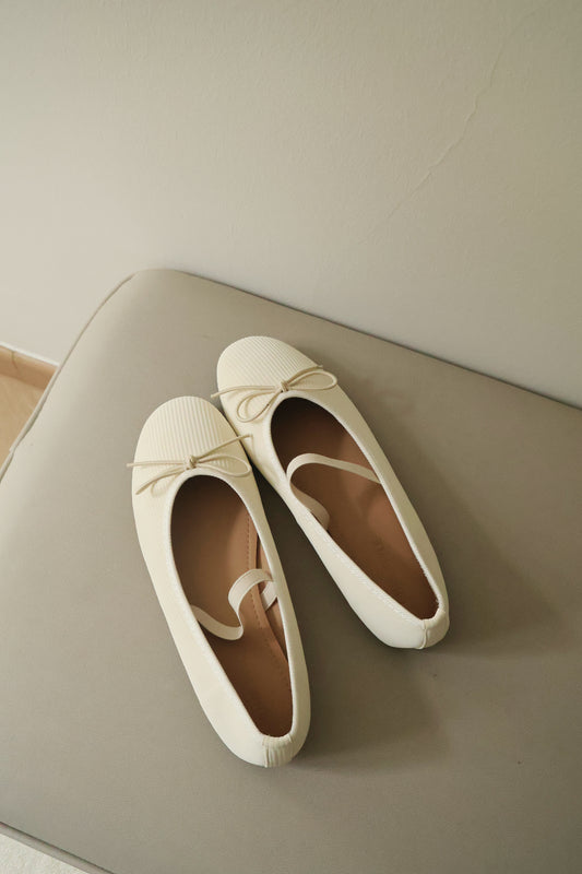 Merey Bow Mary Jane Flats (CreamWhite)