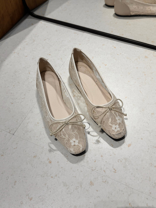 [Minor Defect] Suitable Size 36 Kendra Lace Flats