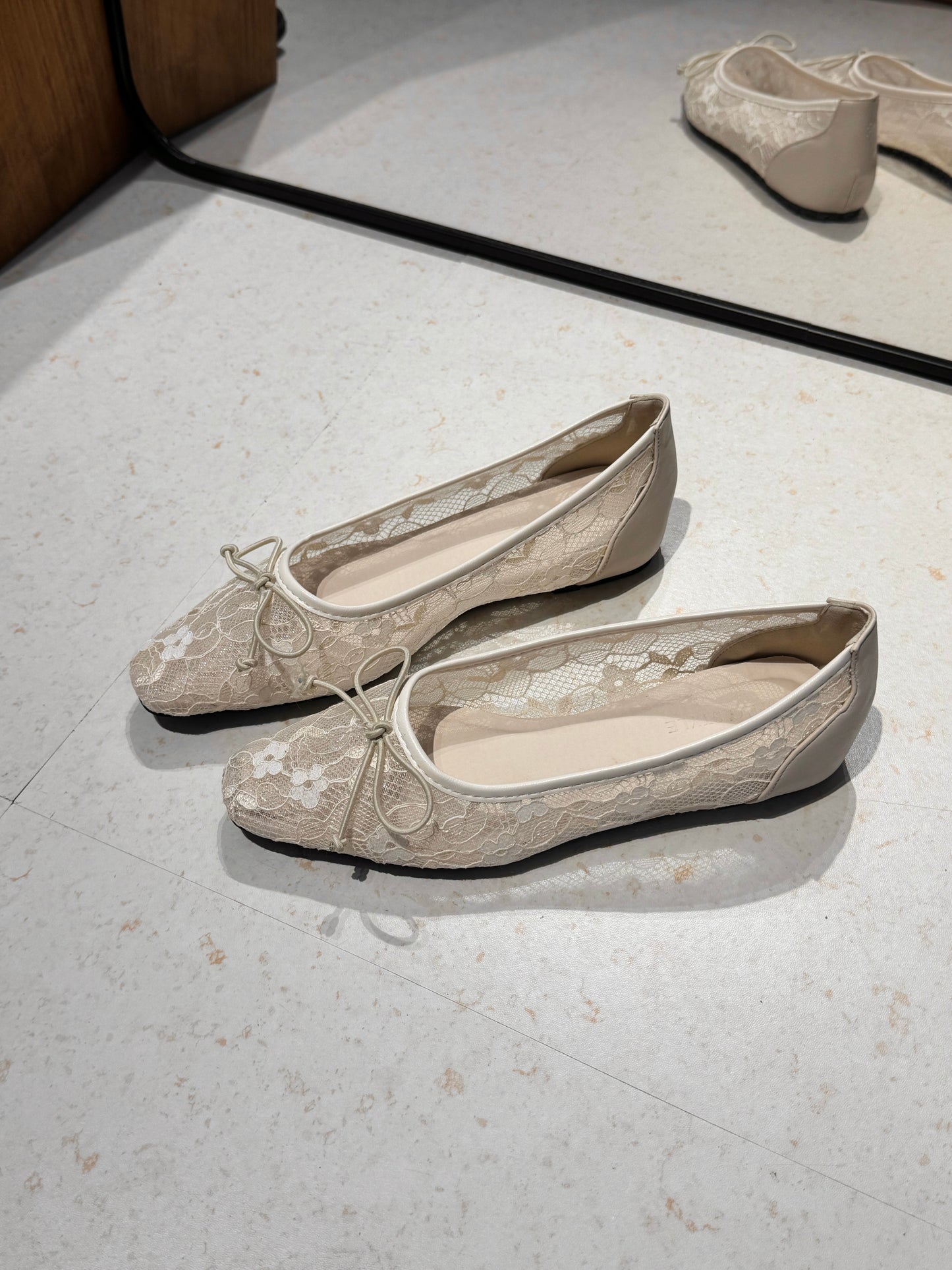 [Minor Defect] Suitable Size 36 Kendra Lace Flats