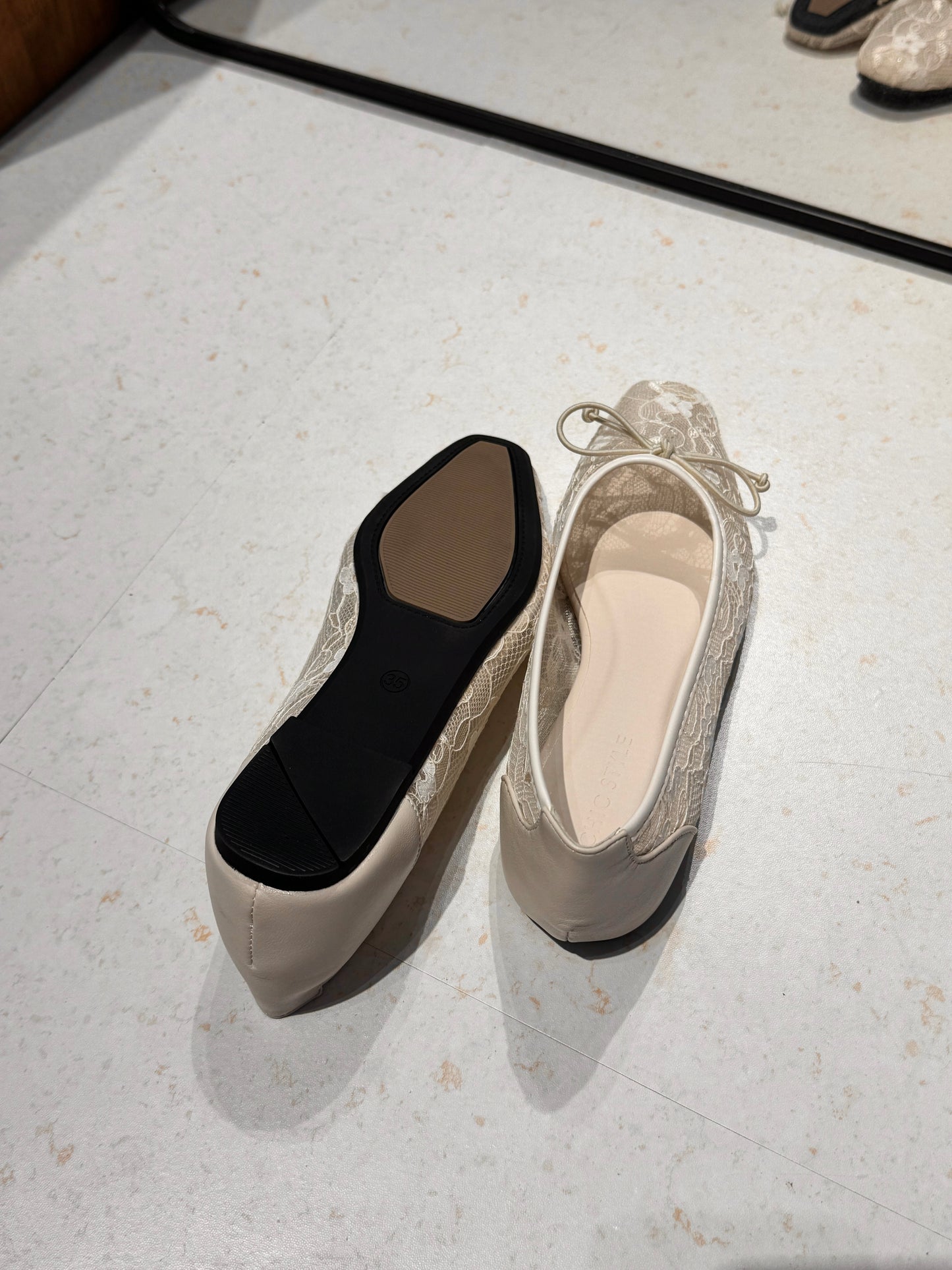 [Minor Defect] Suitable Size 36 Kendra Lace Flats