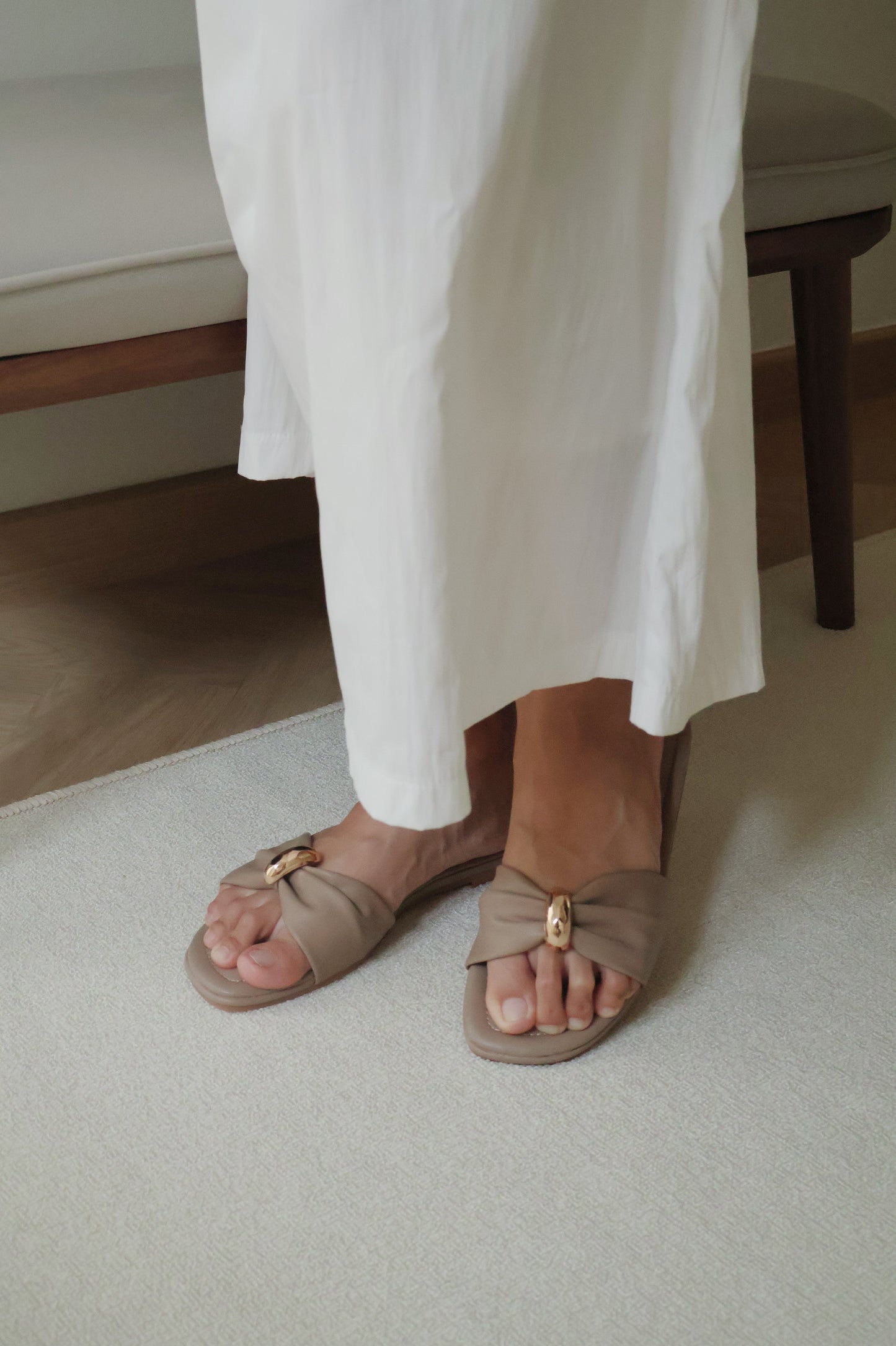 Vera Ribbon Slide Sandals (Taupe)