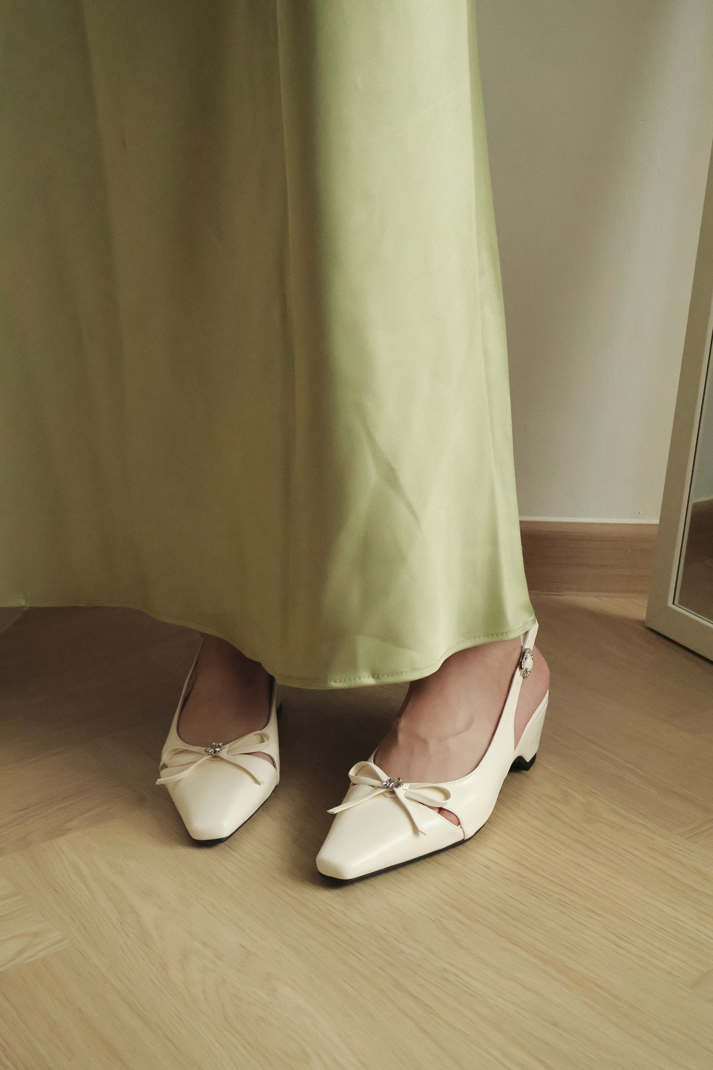 Laurel Bow Slingback Wedge Heels (Cream White / 36 37 38 39)