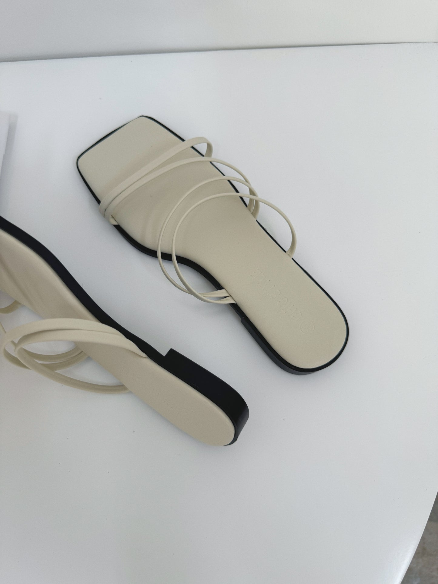 Vonna Strappy Flat Sliders (Cream White)