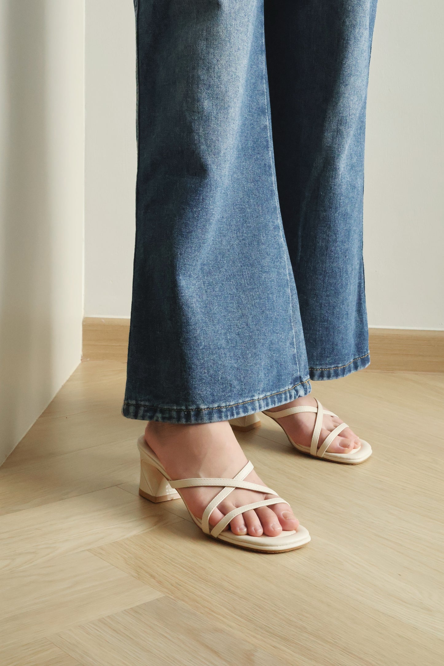 Kay Strappy Block Heels (CreamWhite / 40)