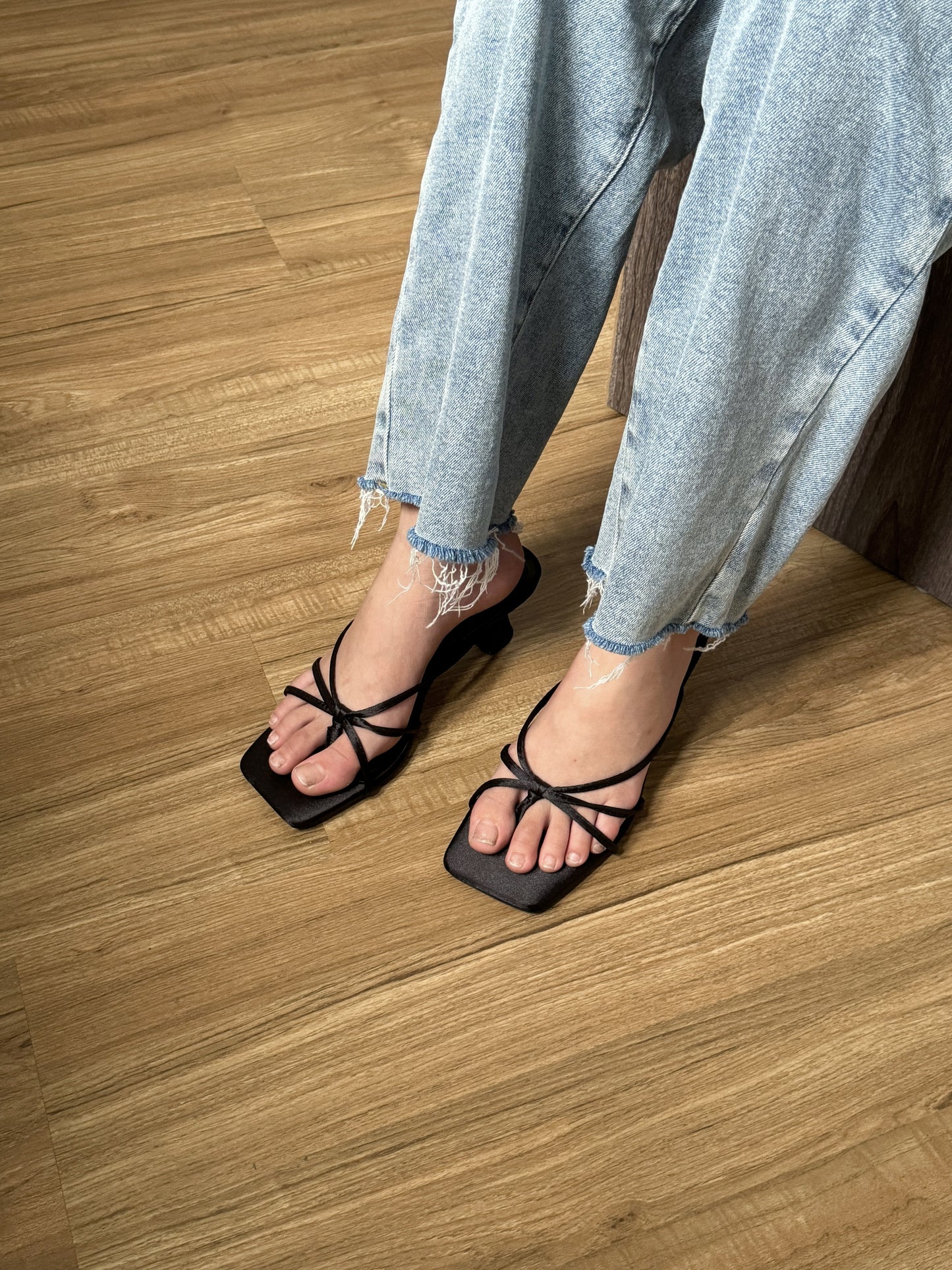 Lane Strappy Heels (Black)