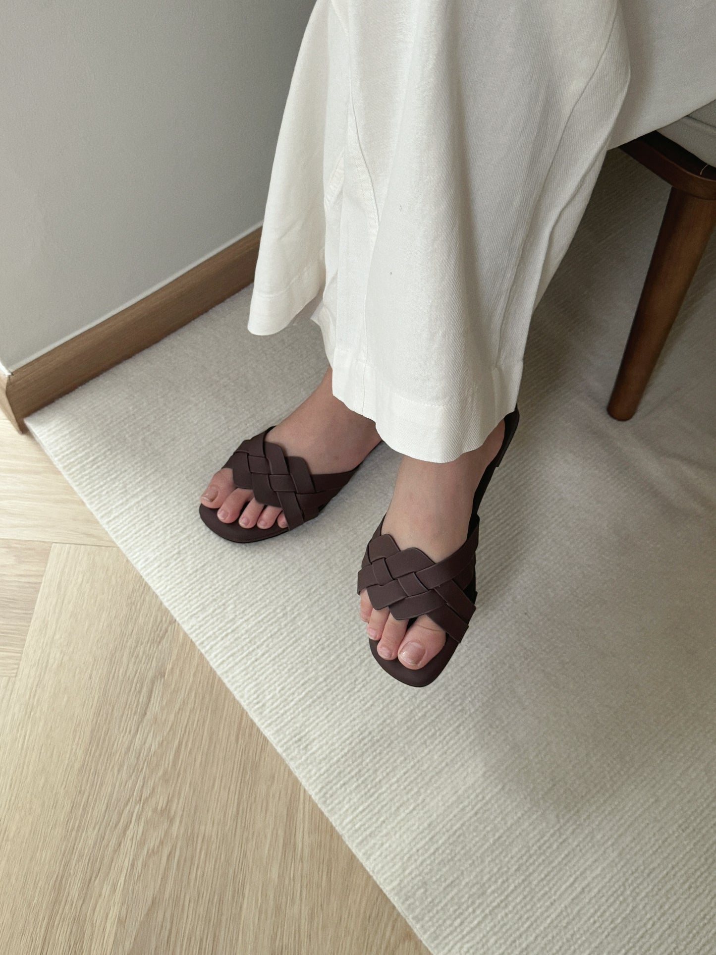 Doris Interwoven Comfy Sandals (Espresso)