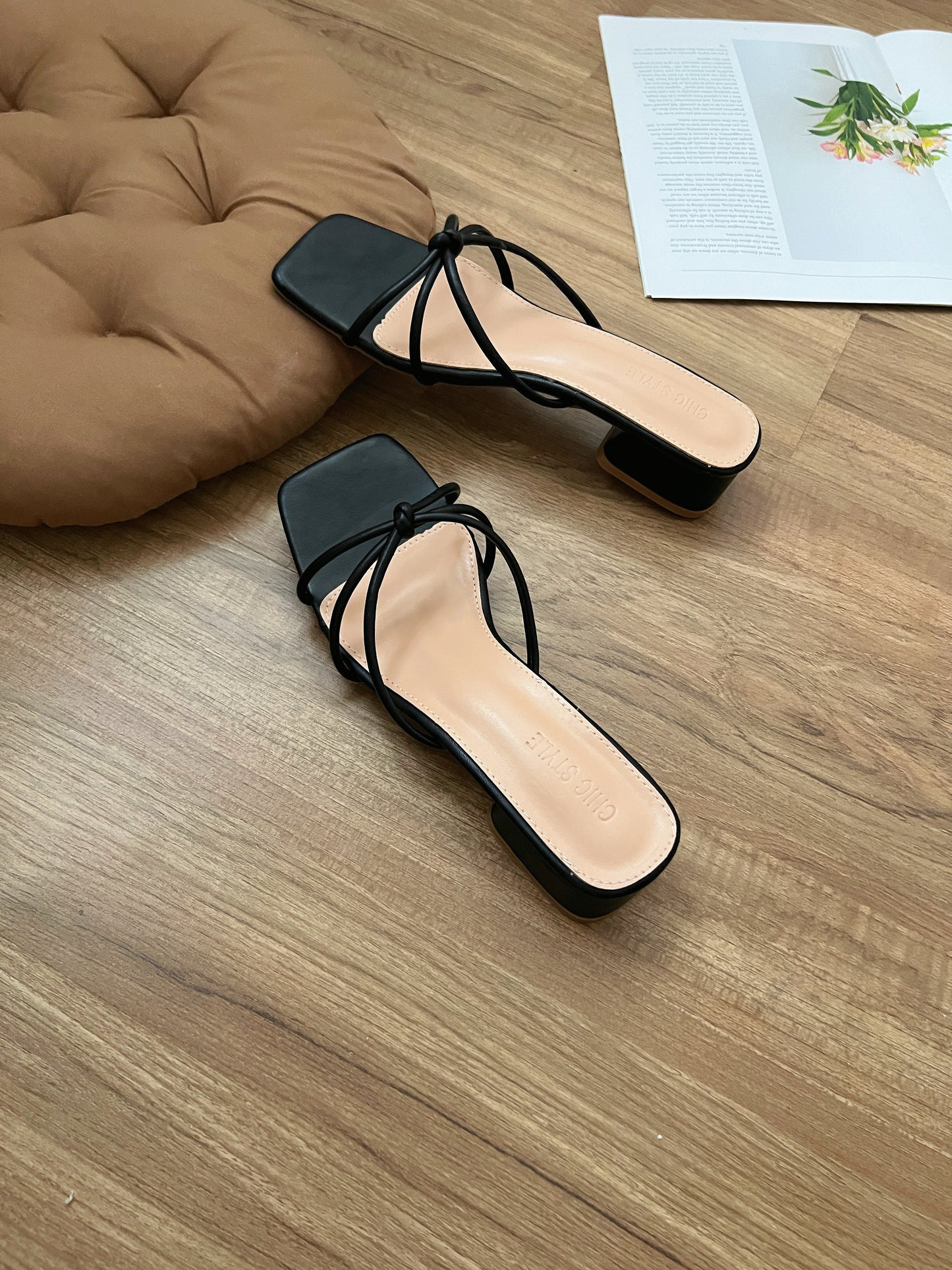 Stacey Strappy Low Heel Sandals (Black)
