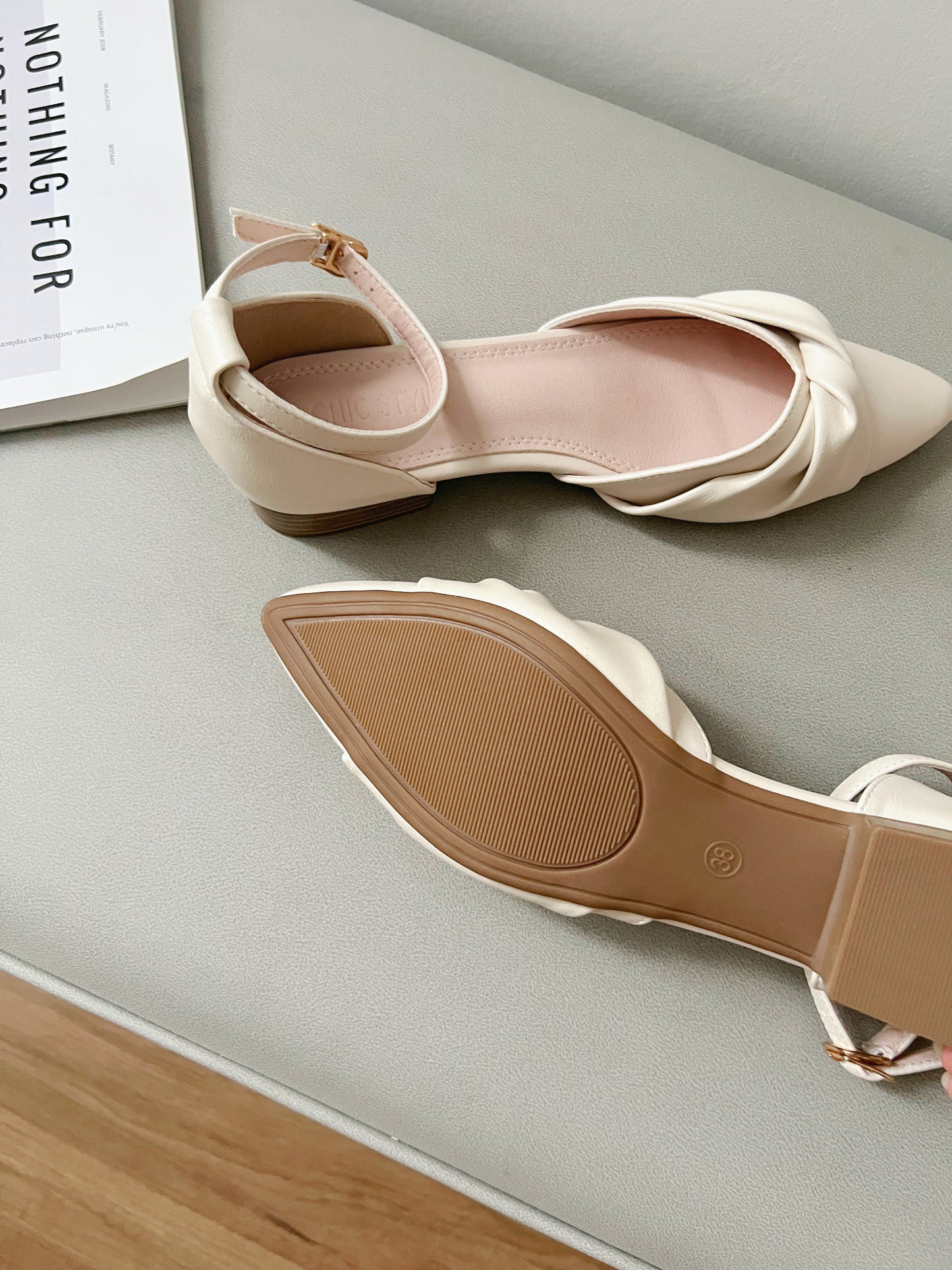 Jolyn Twist Pointed Buckle Sandals (Apricot)