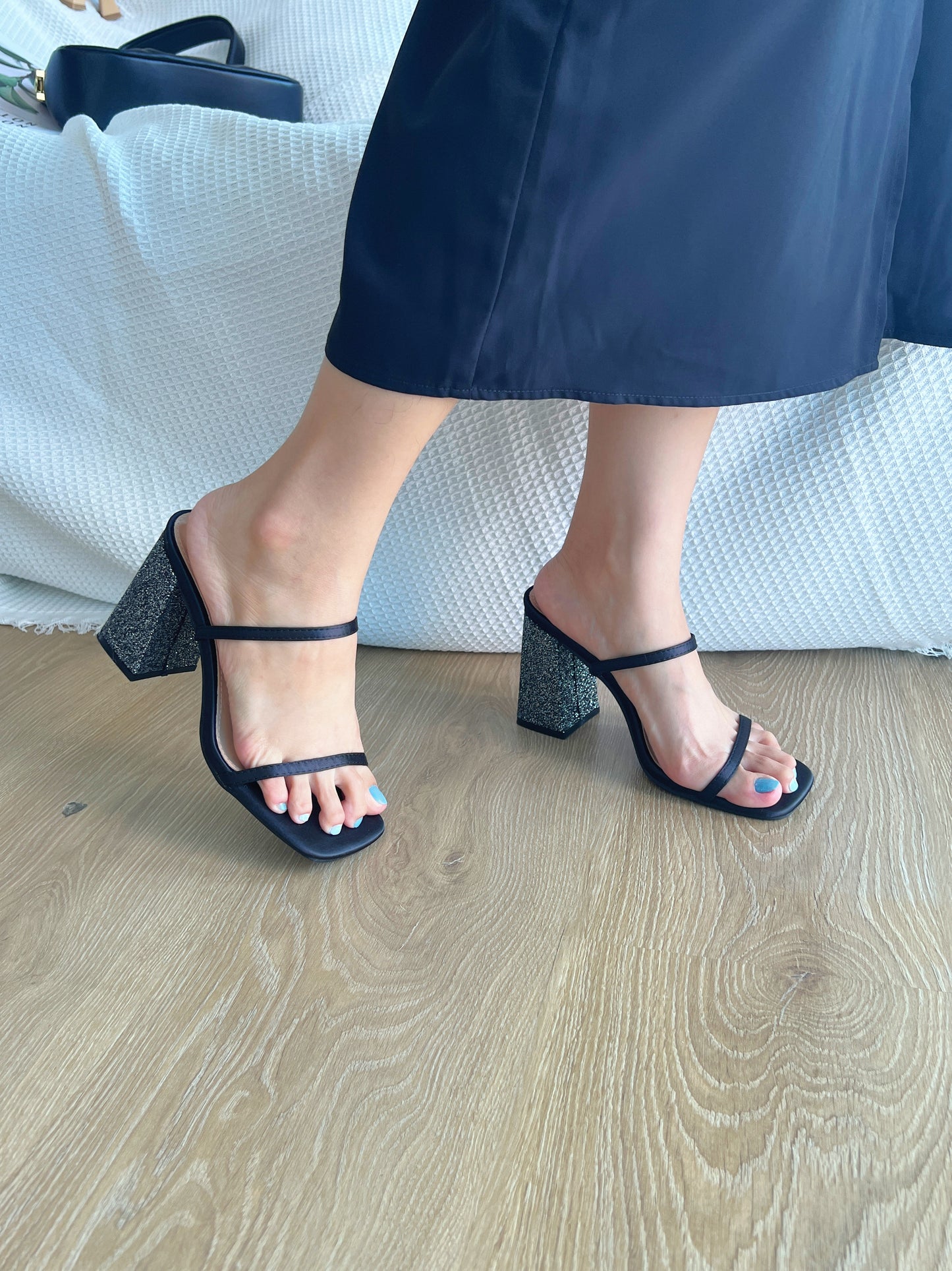 Alexa Glitter Elegant High Heels (Black / 38 39 40)