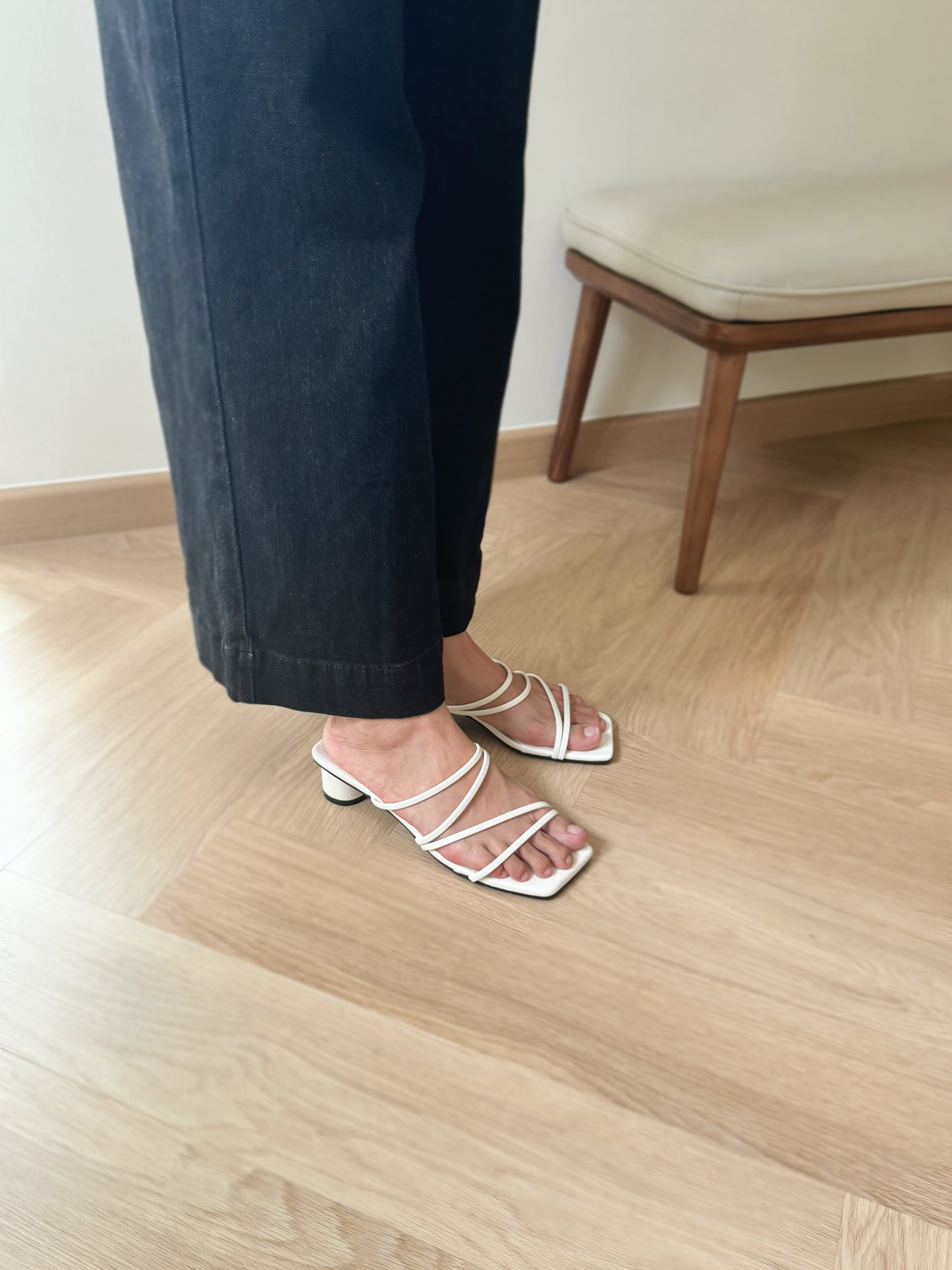 Elvie Strappy Heels (CreamWhite)