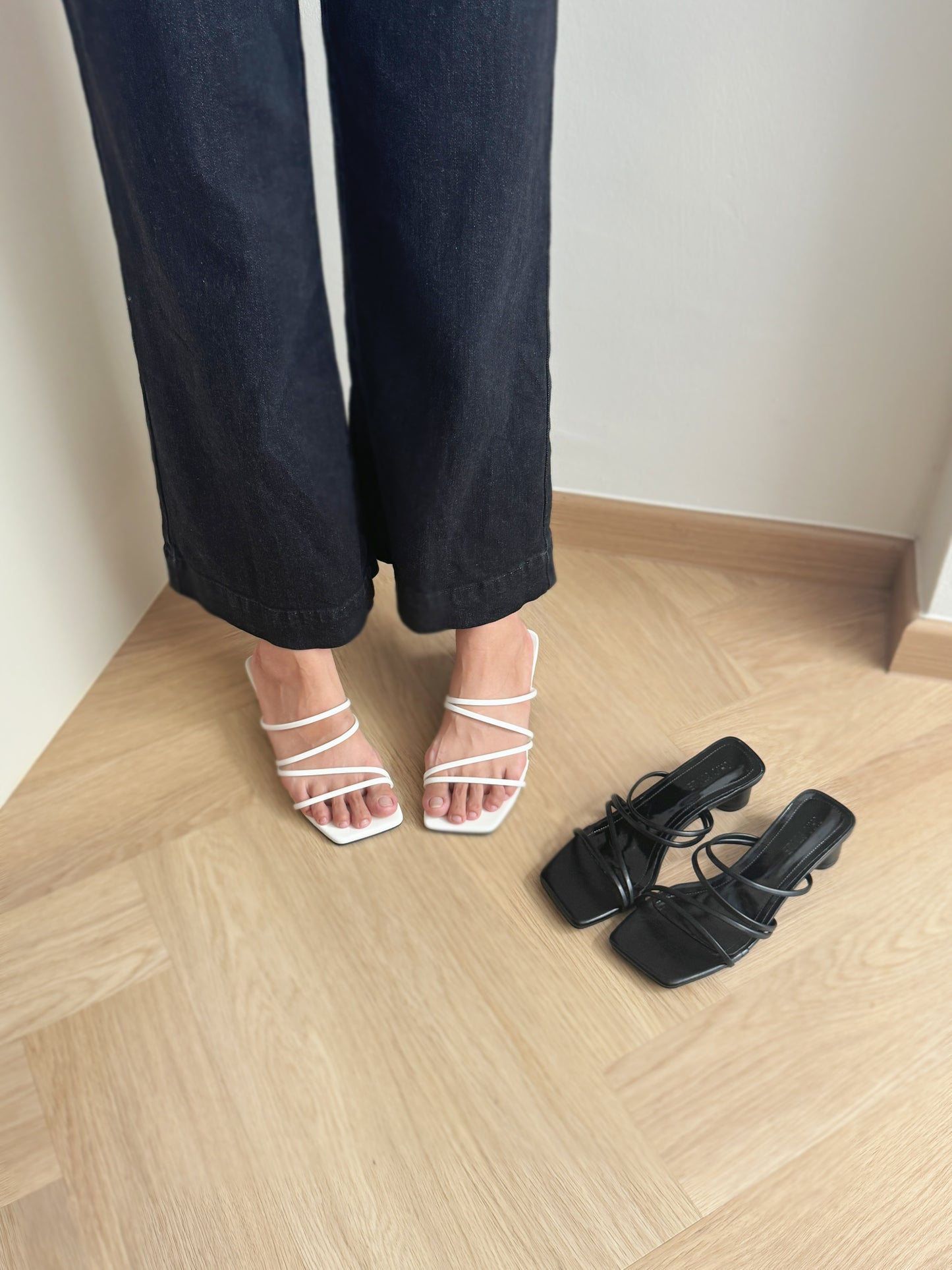 Elvie Strappy Heels (CreamWhite)