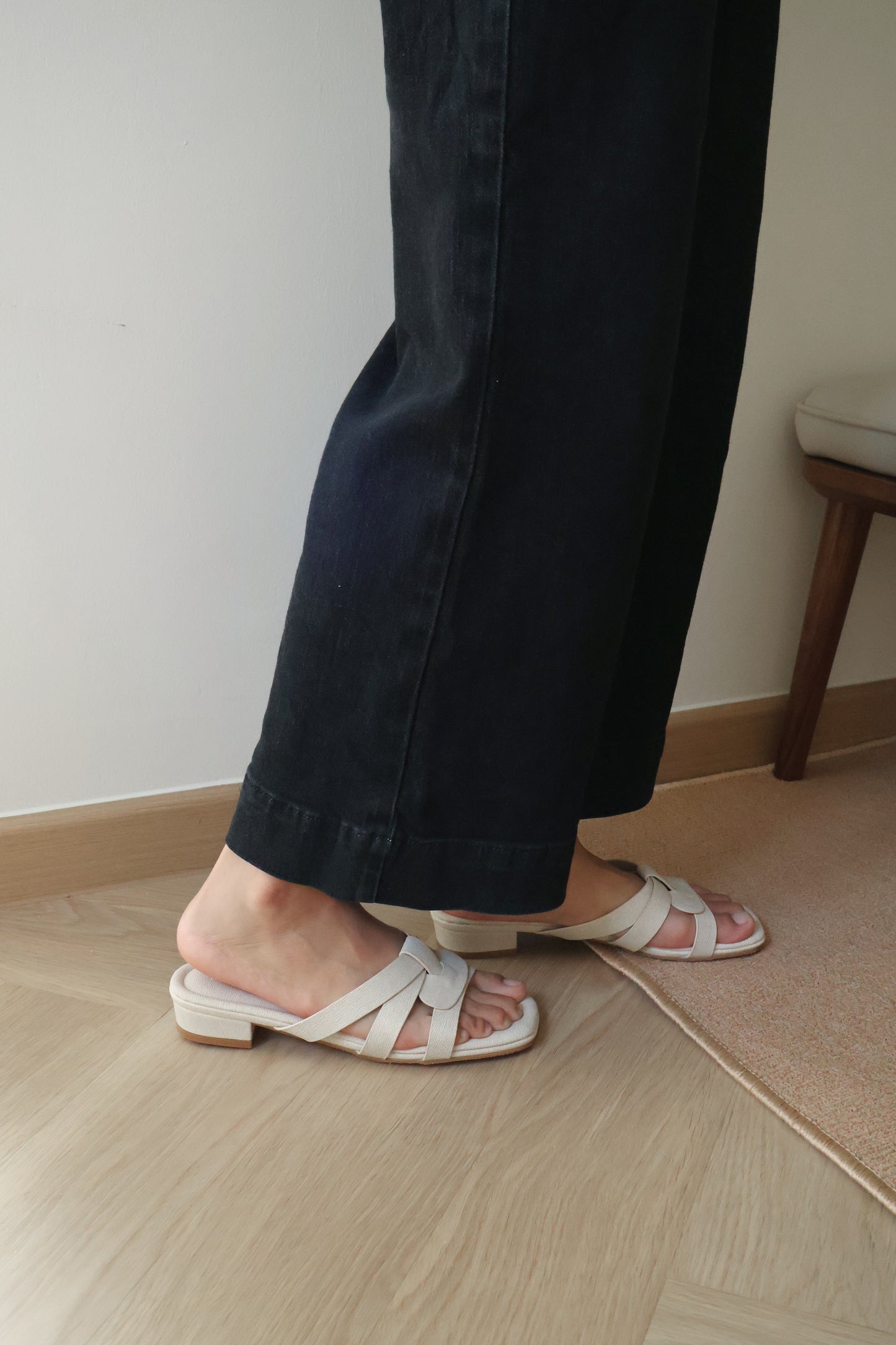 Stella Strappy Low Heels (Oat)