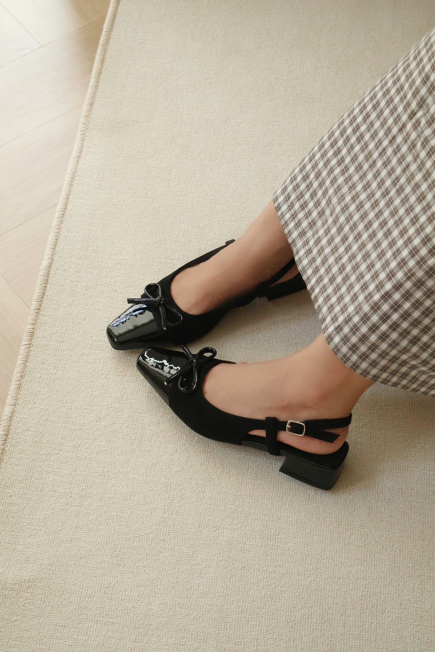 Novella Cute Bow Slingback Heels (Black)