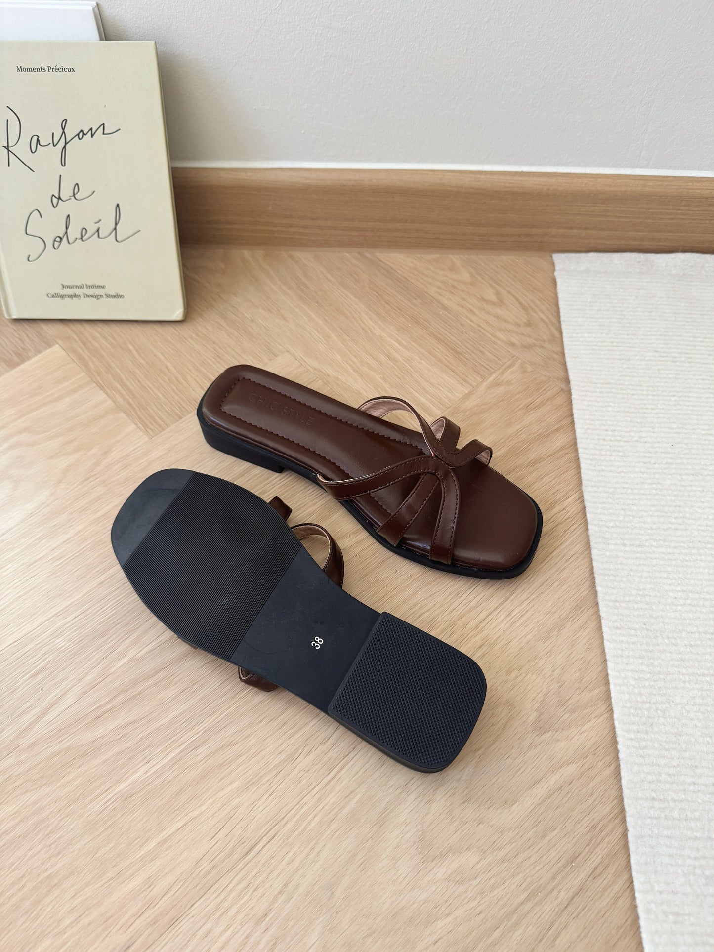 Noelly Strappy Comfy Sandals (Rich Brown)