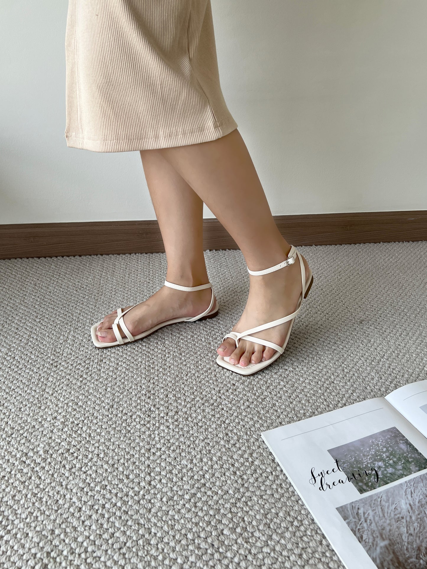 Zenith Strappy Flat Sandals (Cream)