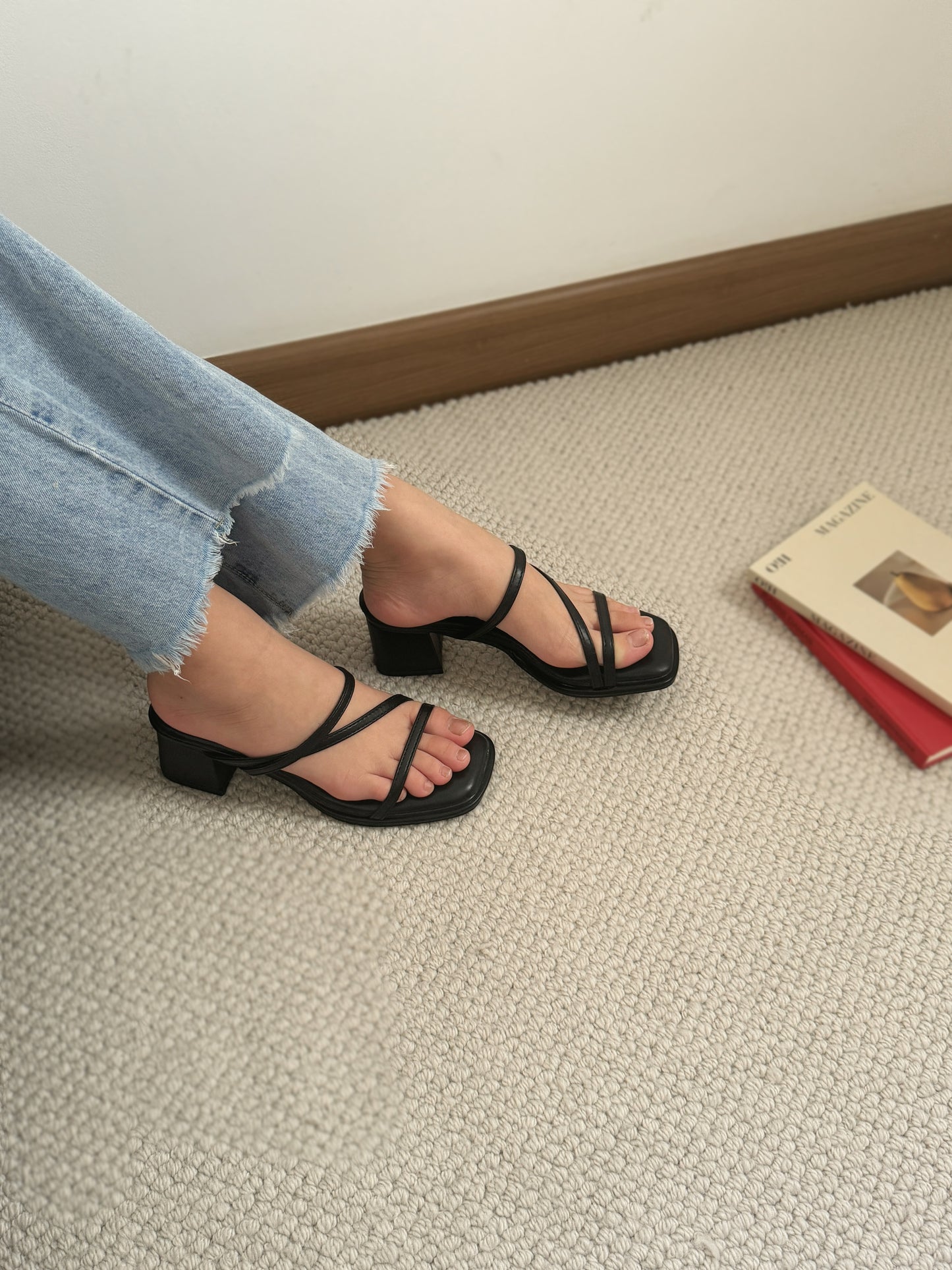 Lucie Strappy Comfy Heels (Black)