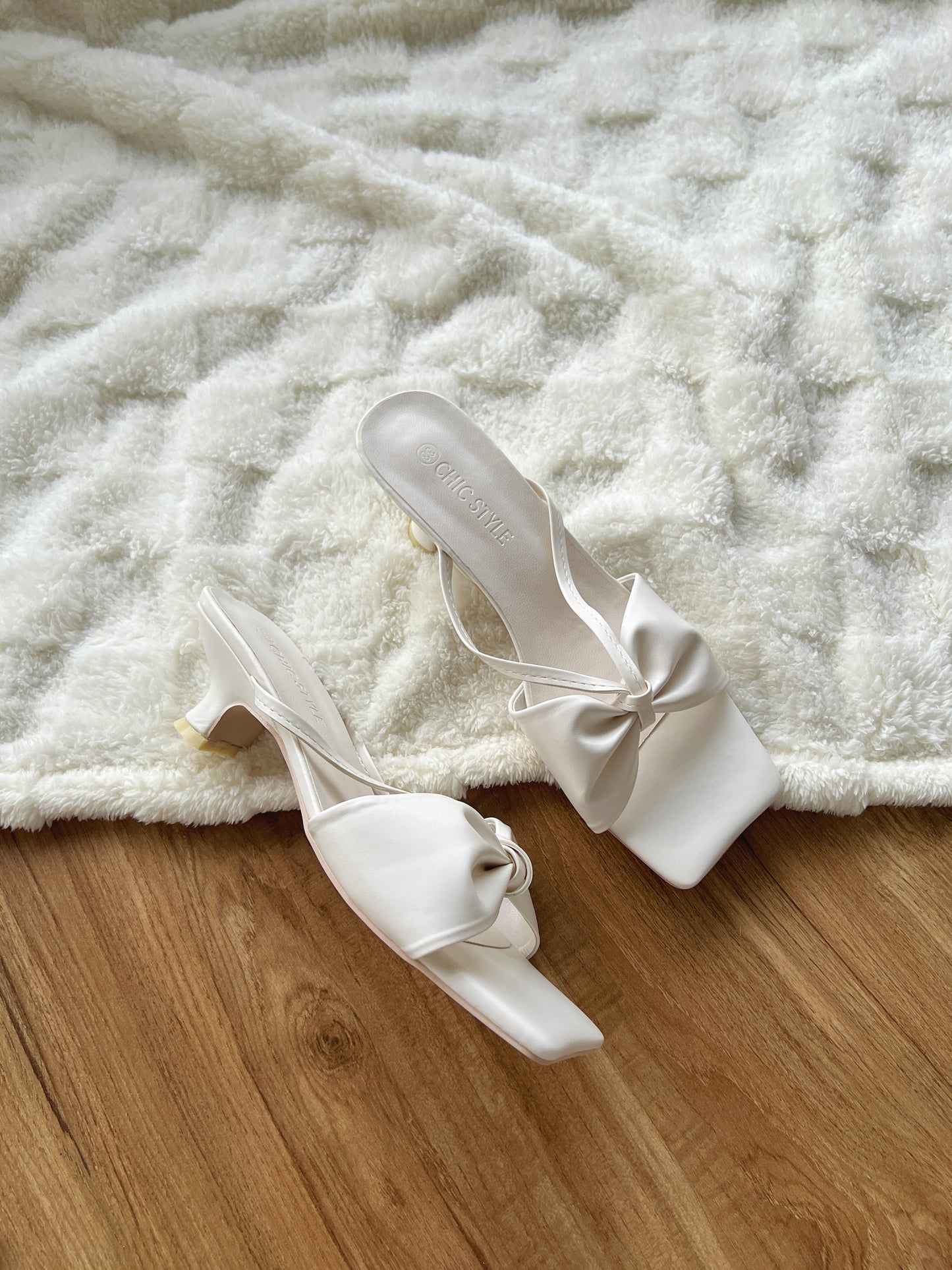 Belle Bow Strappy Low Heels (White)