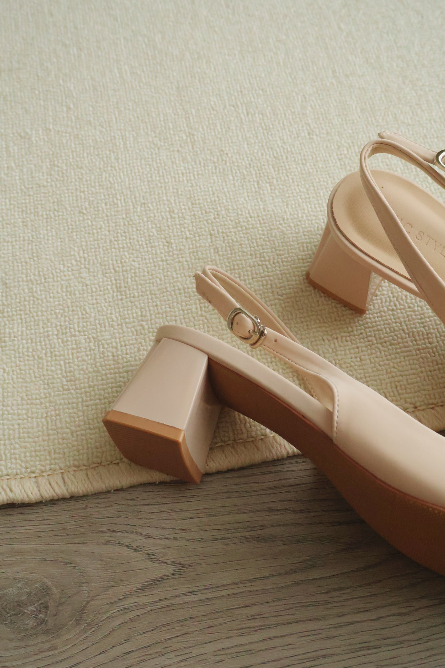 Rynn Bow Slingback Heels (Beige)
