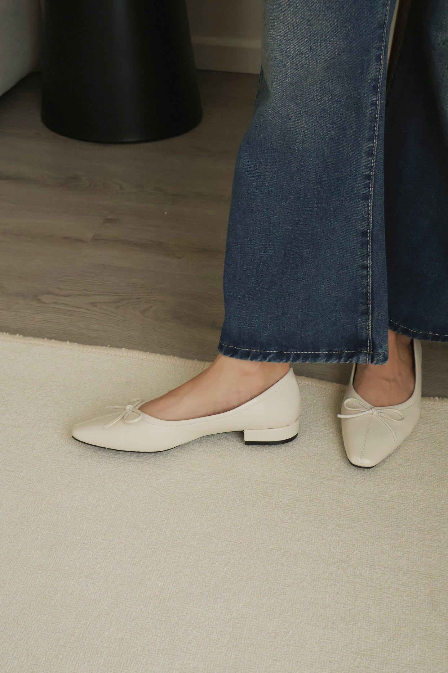 Alisha French Bow Low Flats (Cream White)