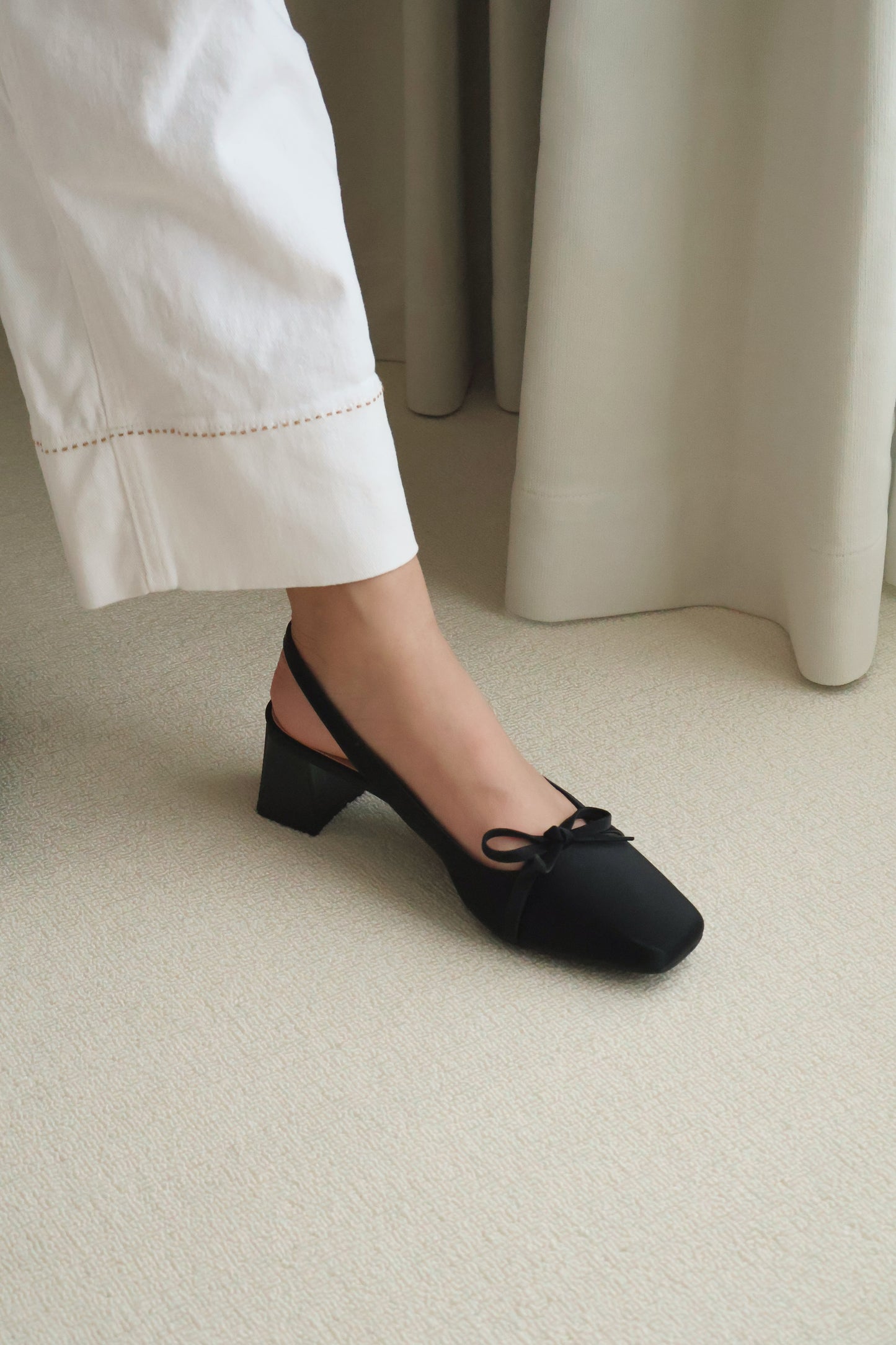 Rynn Bow Slingback Heels (Black)