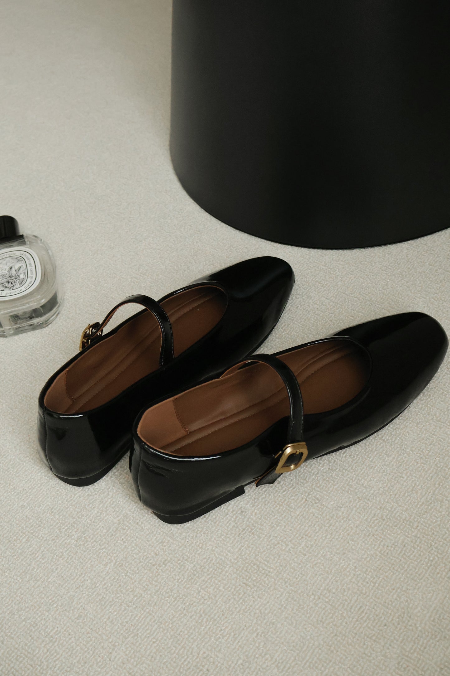 Nori Glossy Mary Jane Flats (Black)
