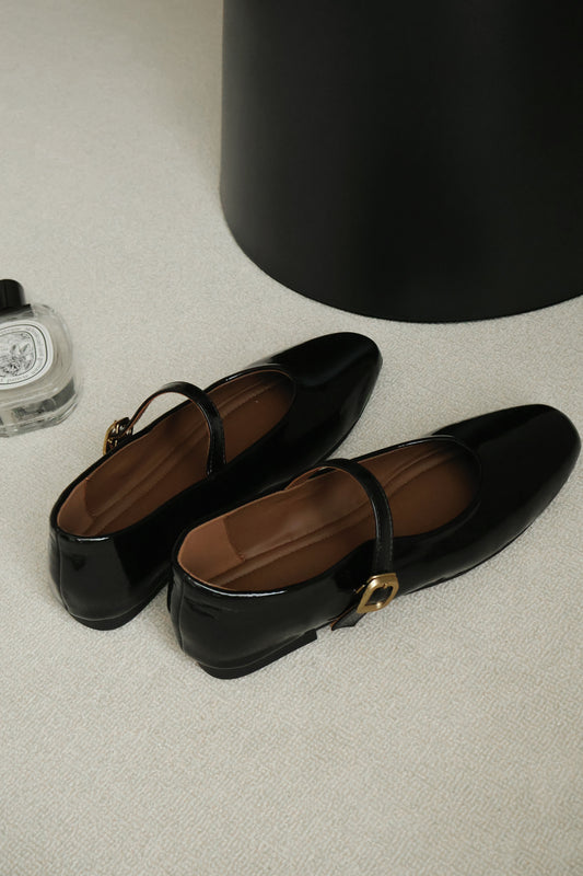 Nori Glossy Mary Jane Flats (Black)