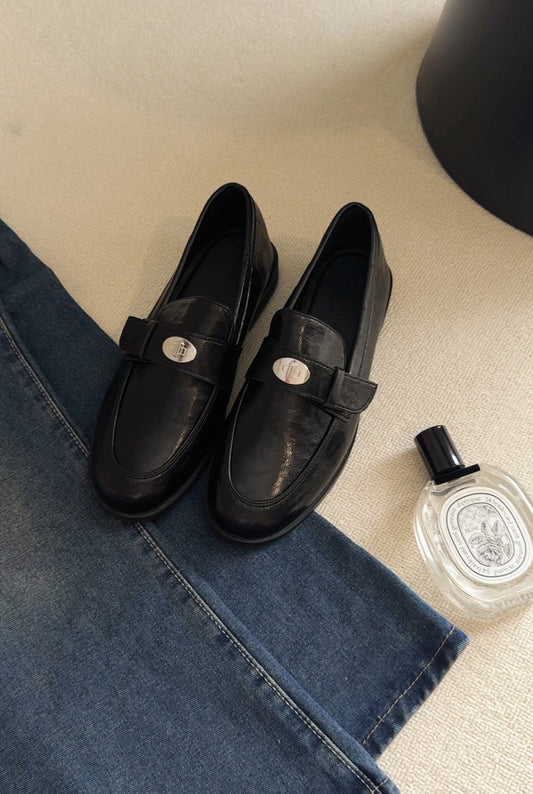 Mollie Penny Loafers (Black)