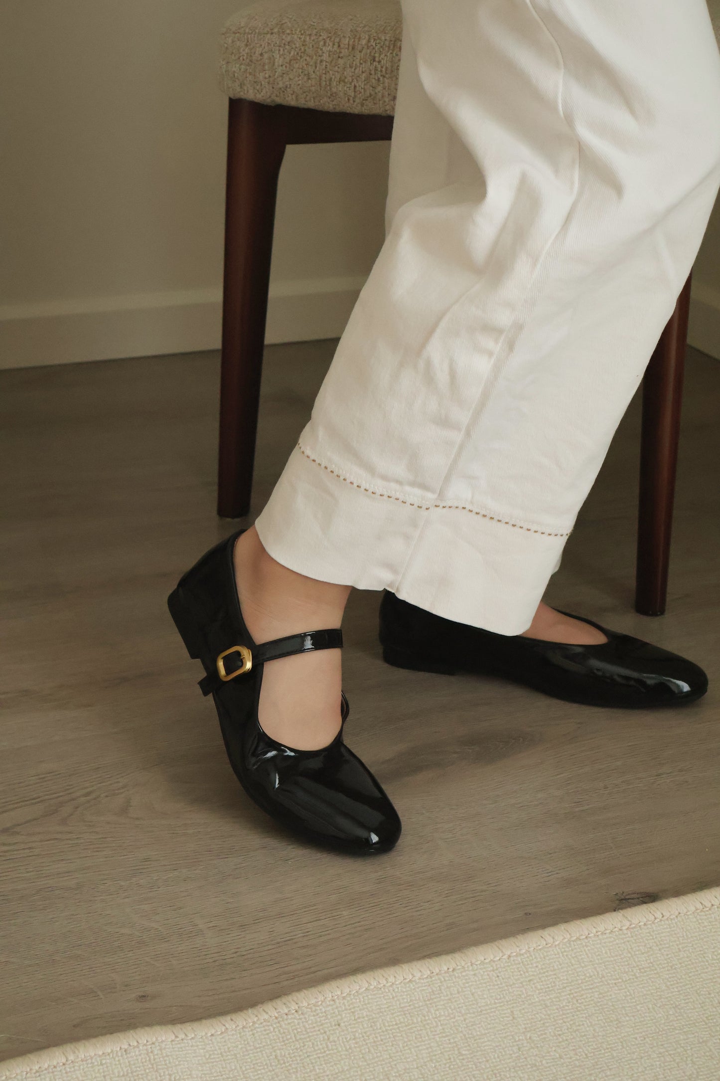 Nori Glossy Mary Jane Flats (Black)