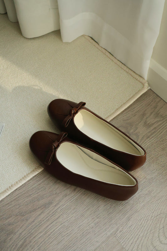 Verrin Pleated Bowknot Flats (Brown)