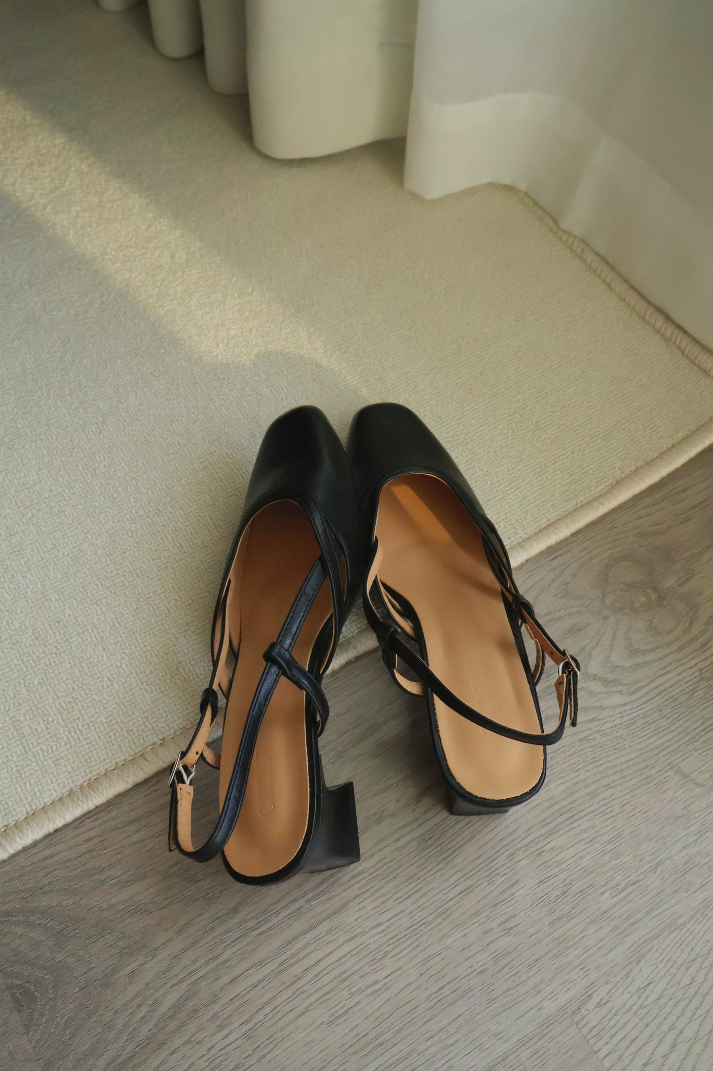 Orianna Slingback Heels (Black)