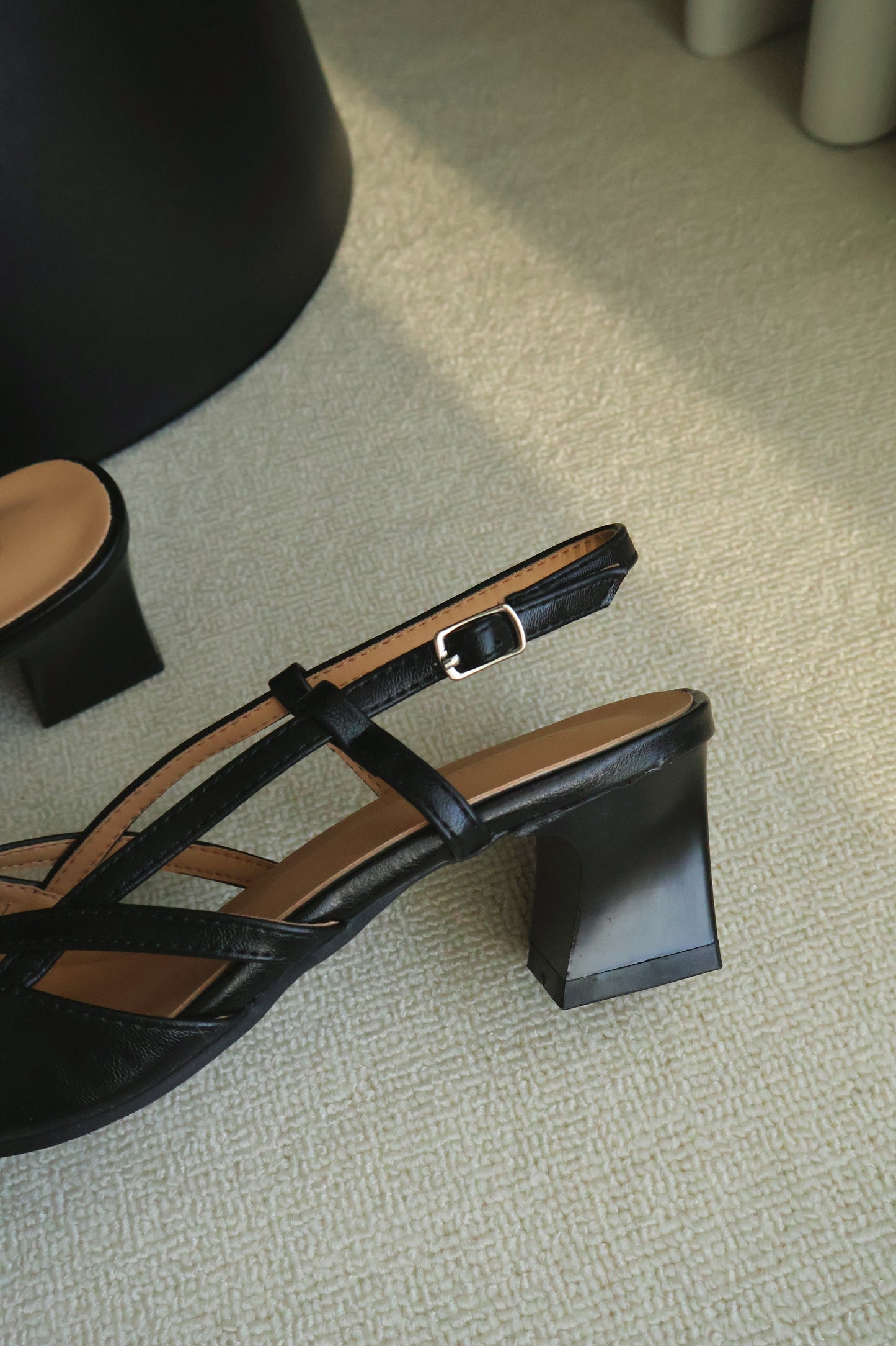 Orianna Slingback Heels (Black)