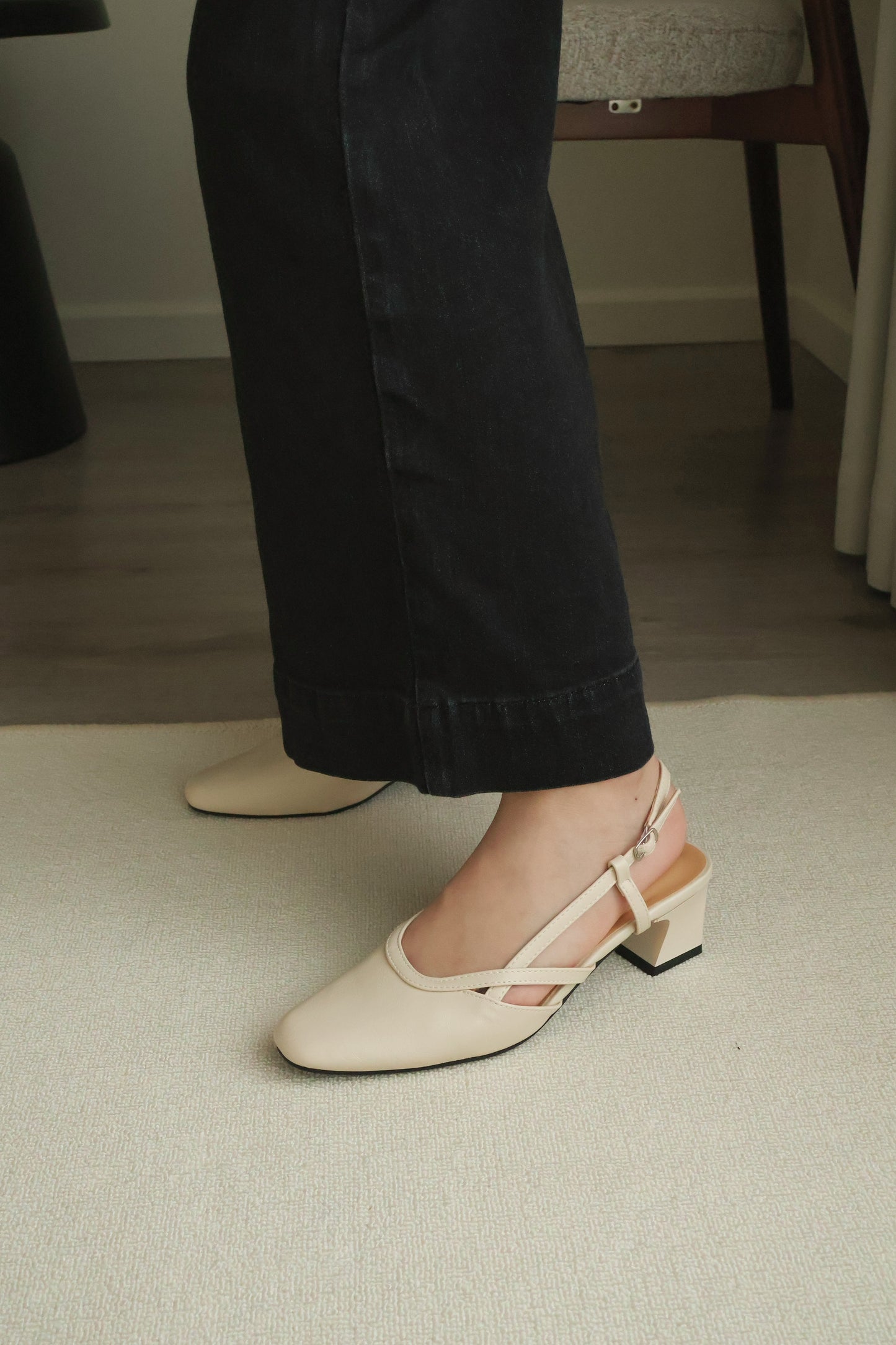 Orianna Slingback Heels (Cream White)