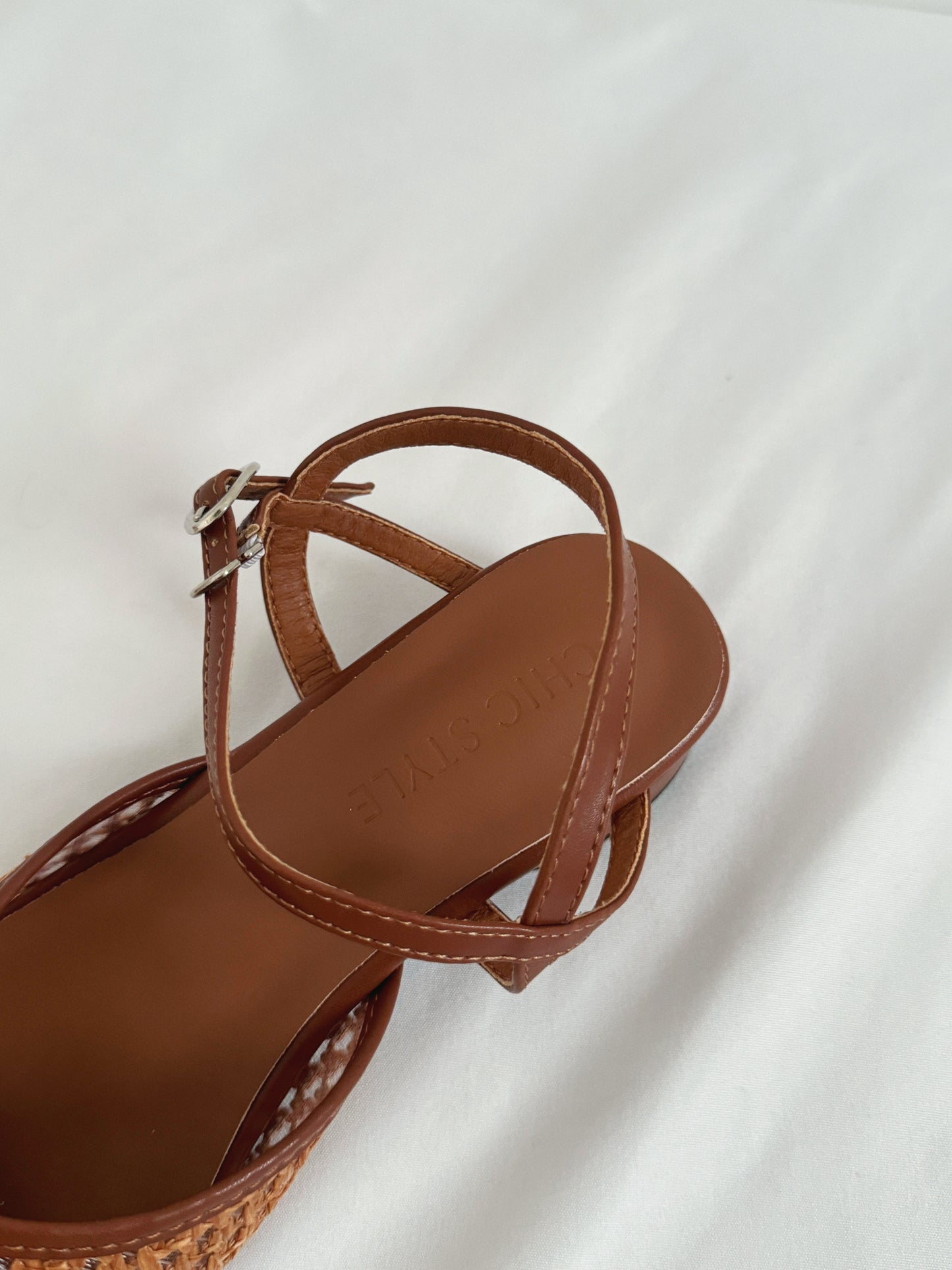 Arizona Woven Closed-Toe Sandals (Brown)