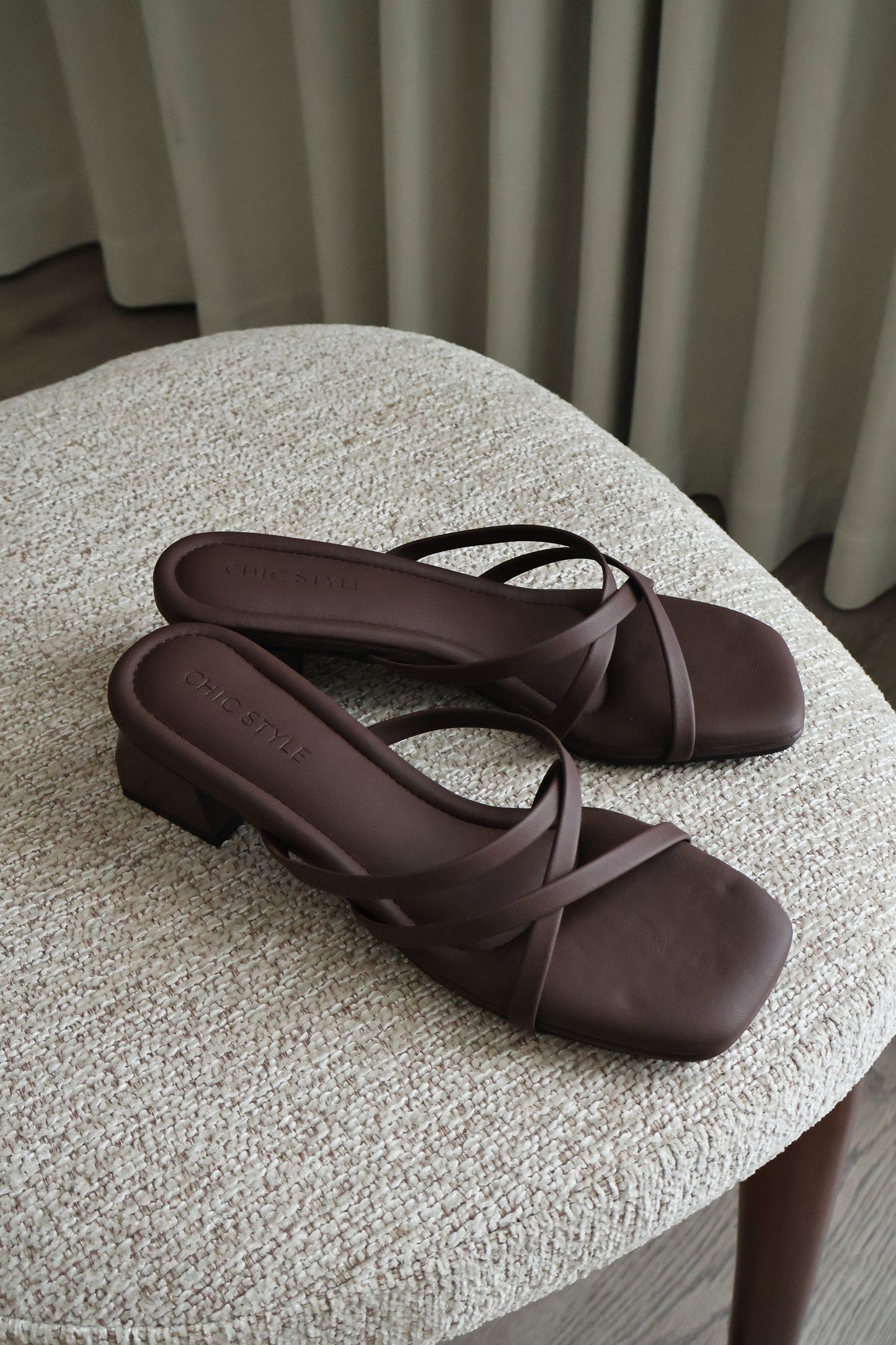 Della Strappy Block Heels (Espresso)