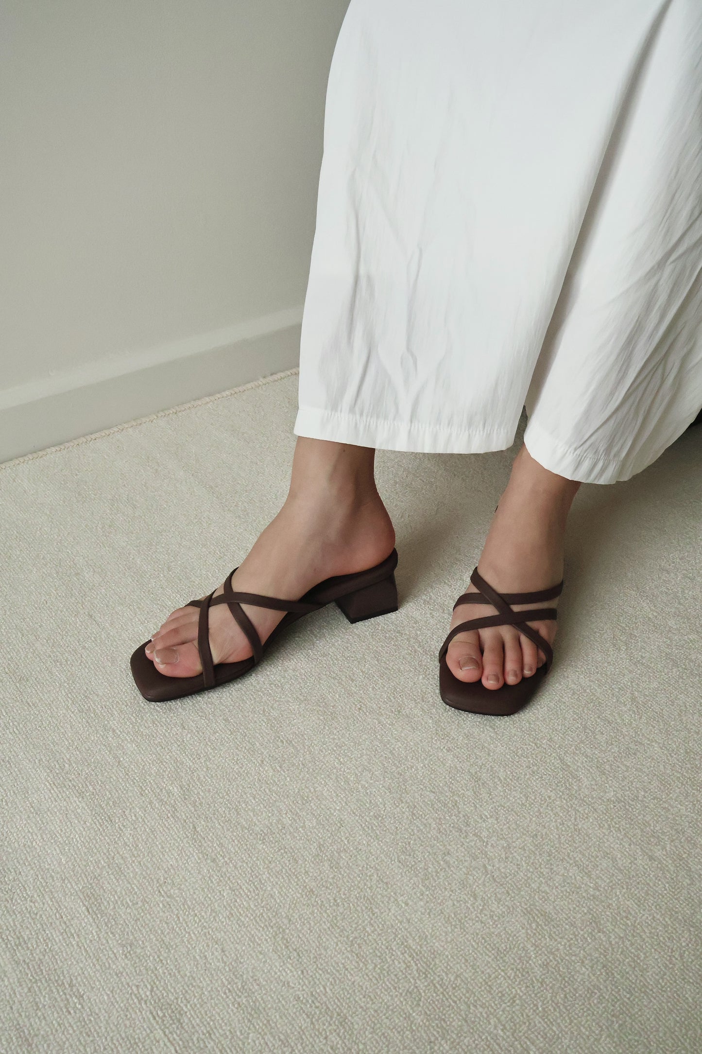 Della Strappy Block Heels (Espresso)