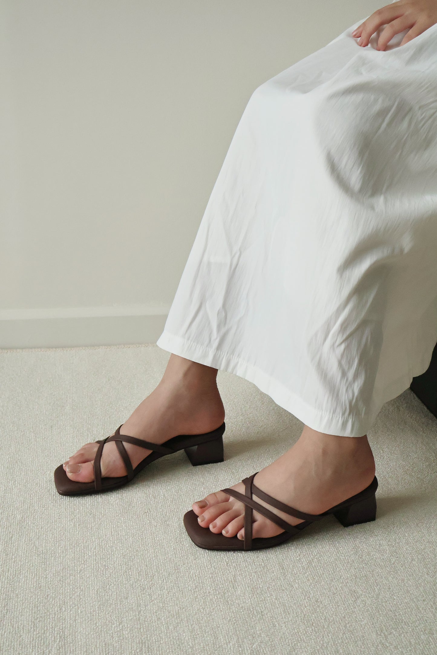 Della Strappy Block Heels (Espresso)
