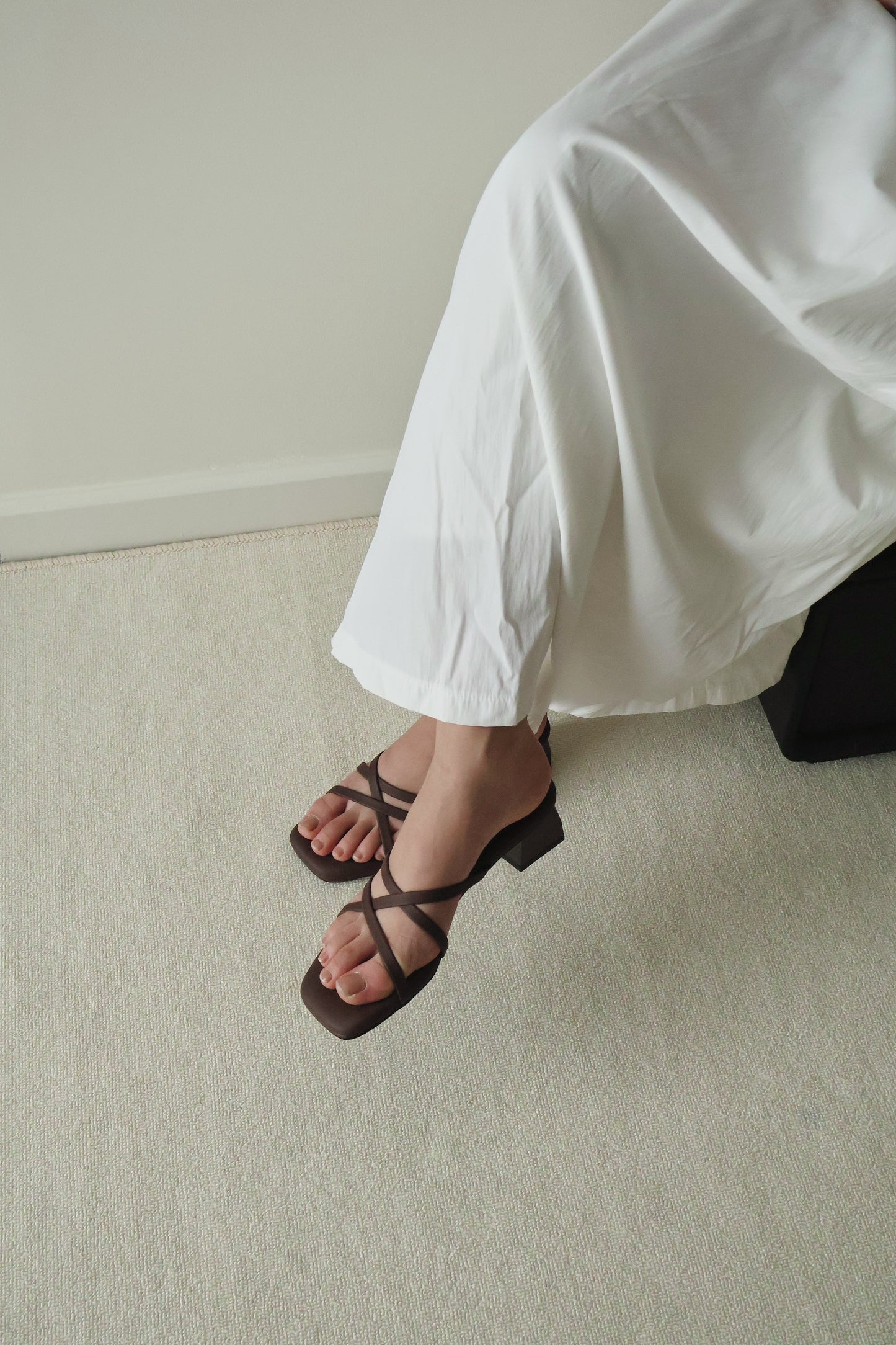 Della Strappy Block Heels (Espresso)