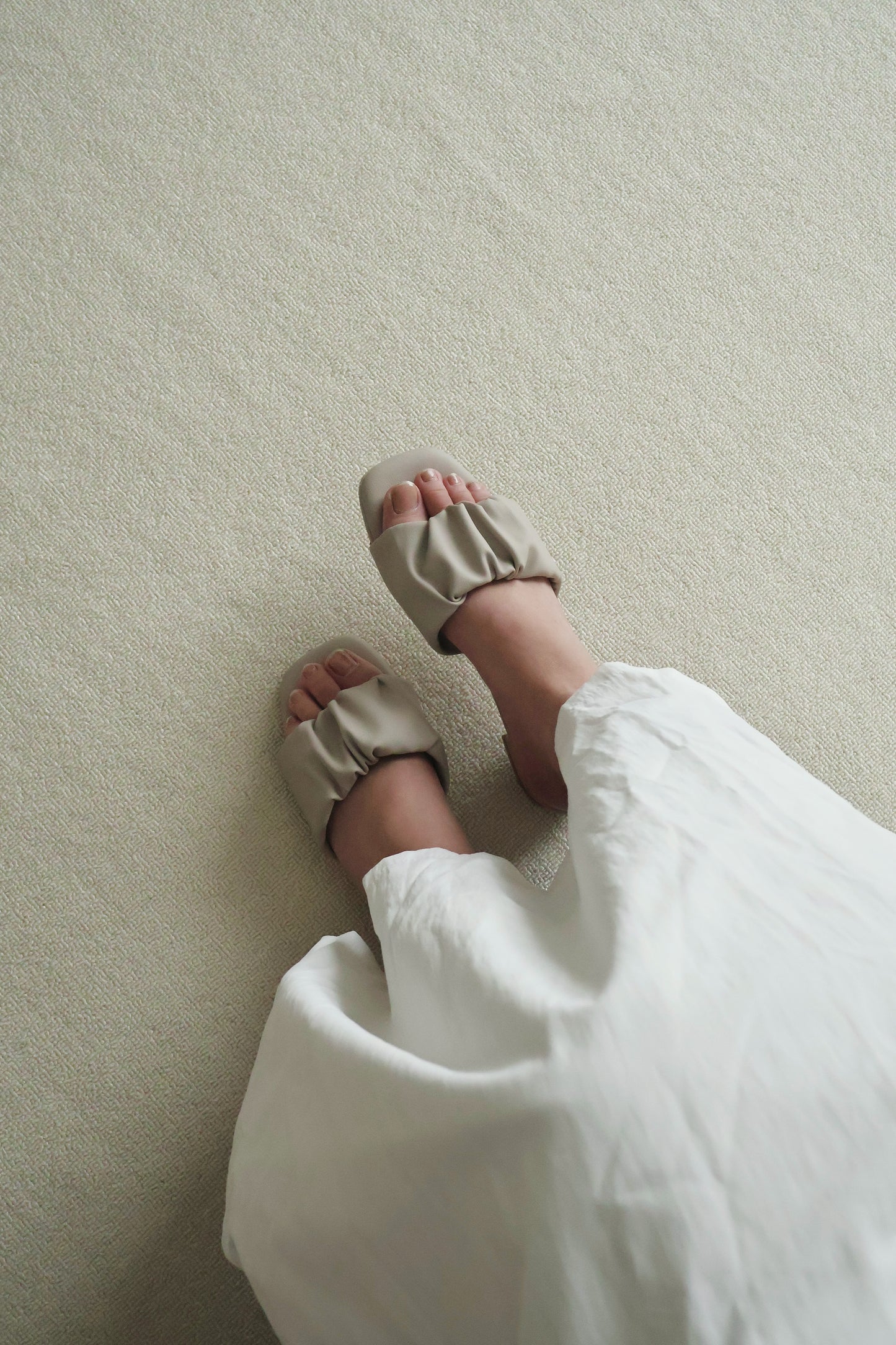 Faye Ruched Low Heel Sandals (Greige)