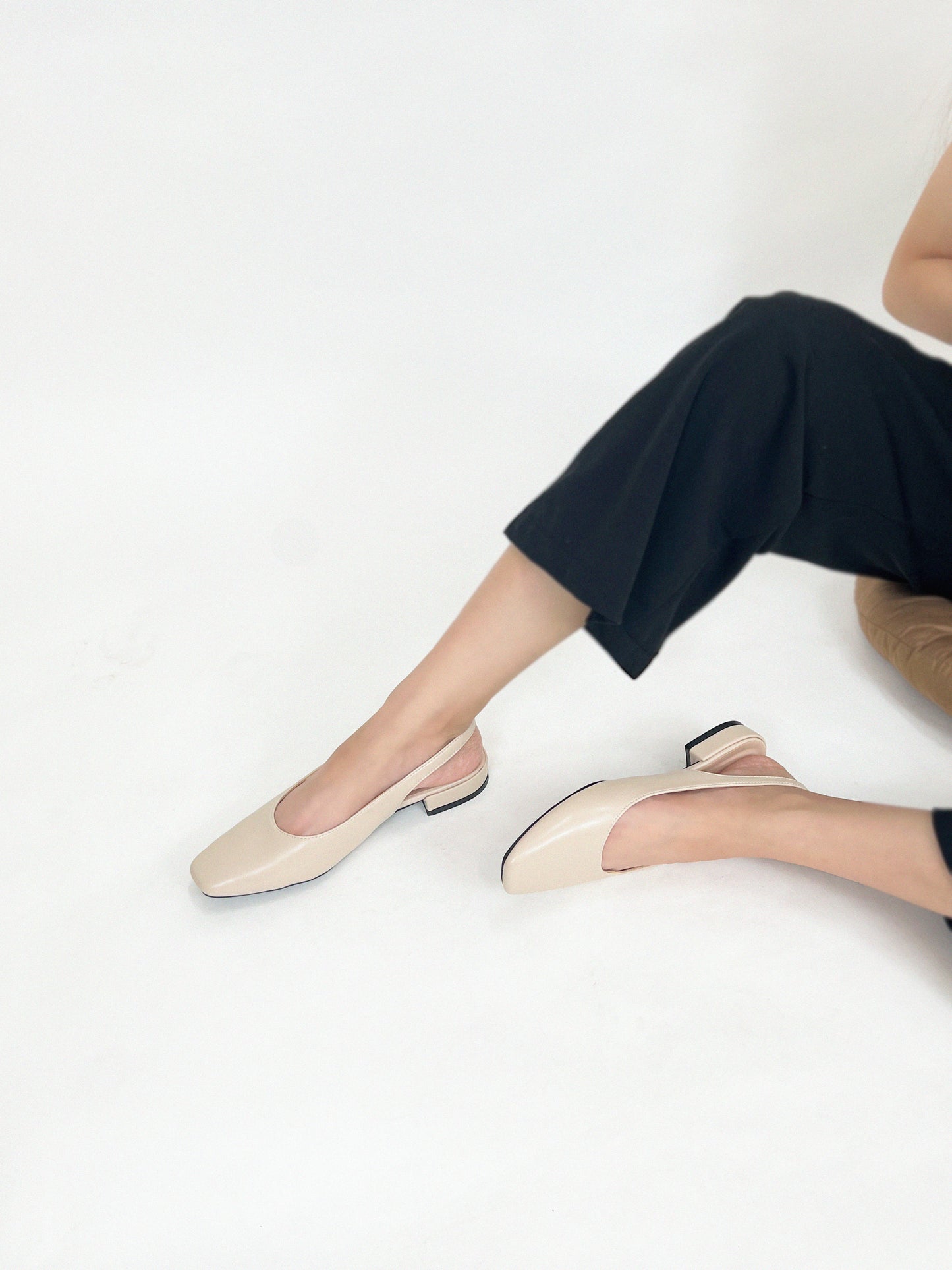 Louisa Slingback Flat Sandals (Cream)