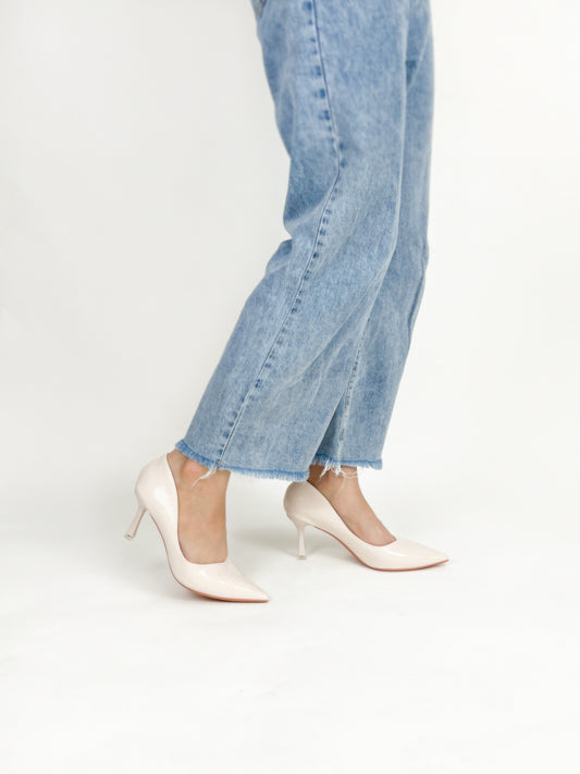 Ariana Patent Pointed Pump Heels (Chalk White / Size 35 39 40)